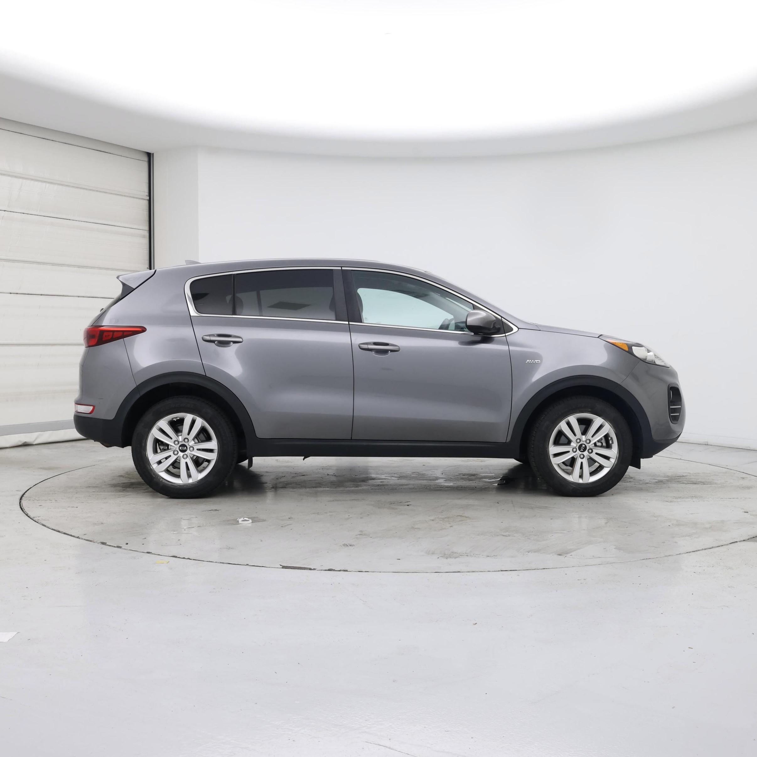 Thumbnail: 2017 Kia Sportage - 7