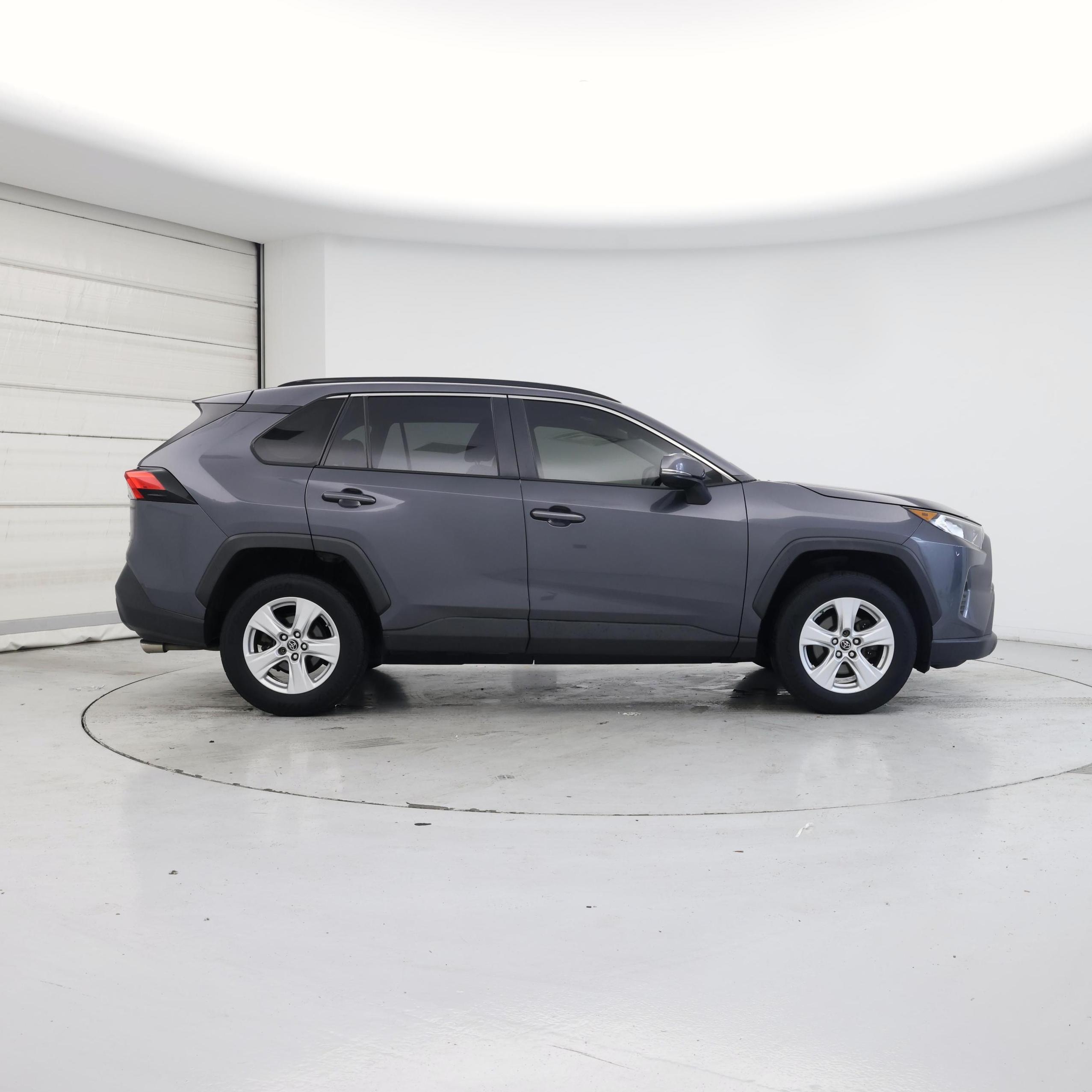 Thumbnail: 2019 Toyota RAV4 - 7
