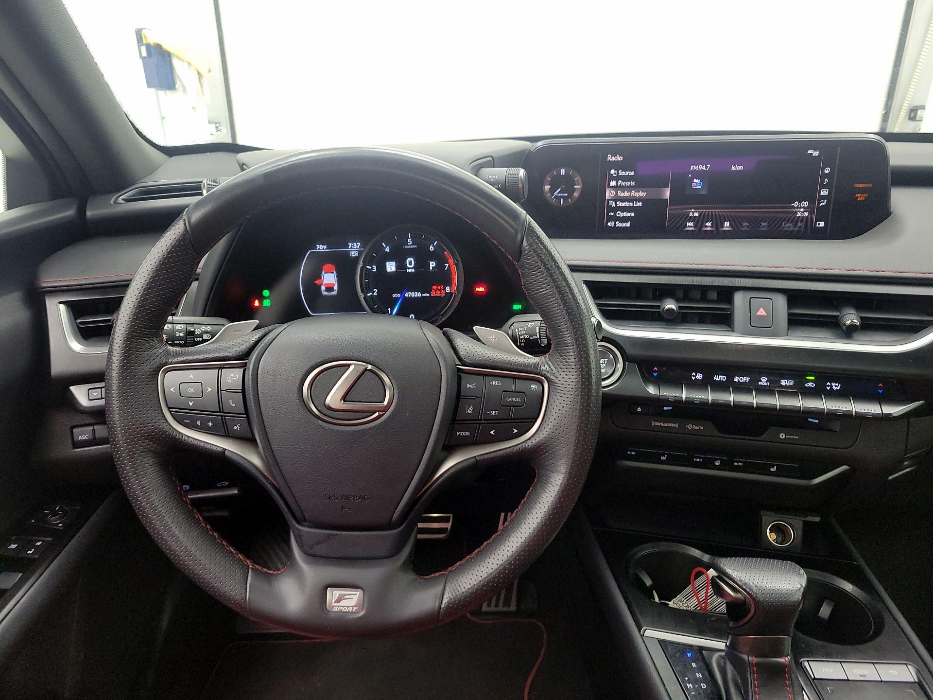Thumbnail: 2019 Lexus UX - 10