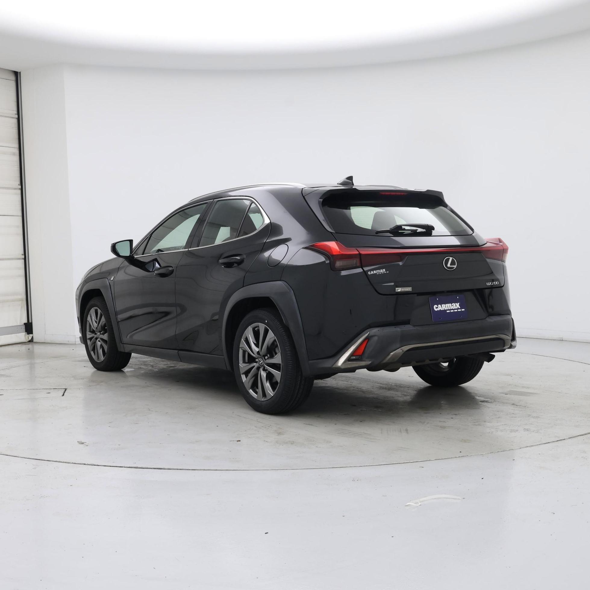 Thumbnail: 2019 Lexus UX - 2