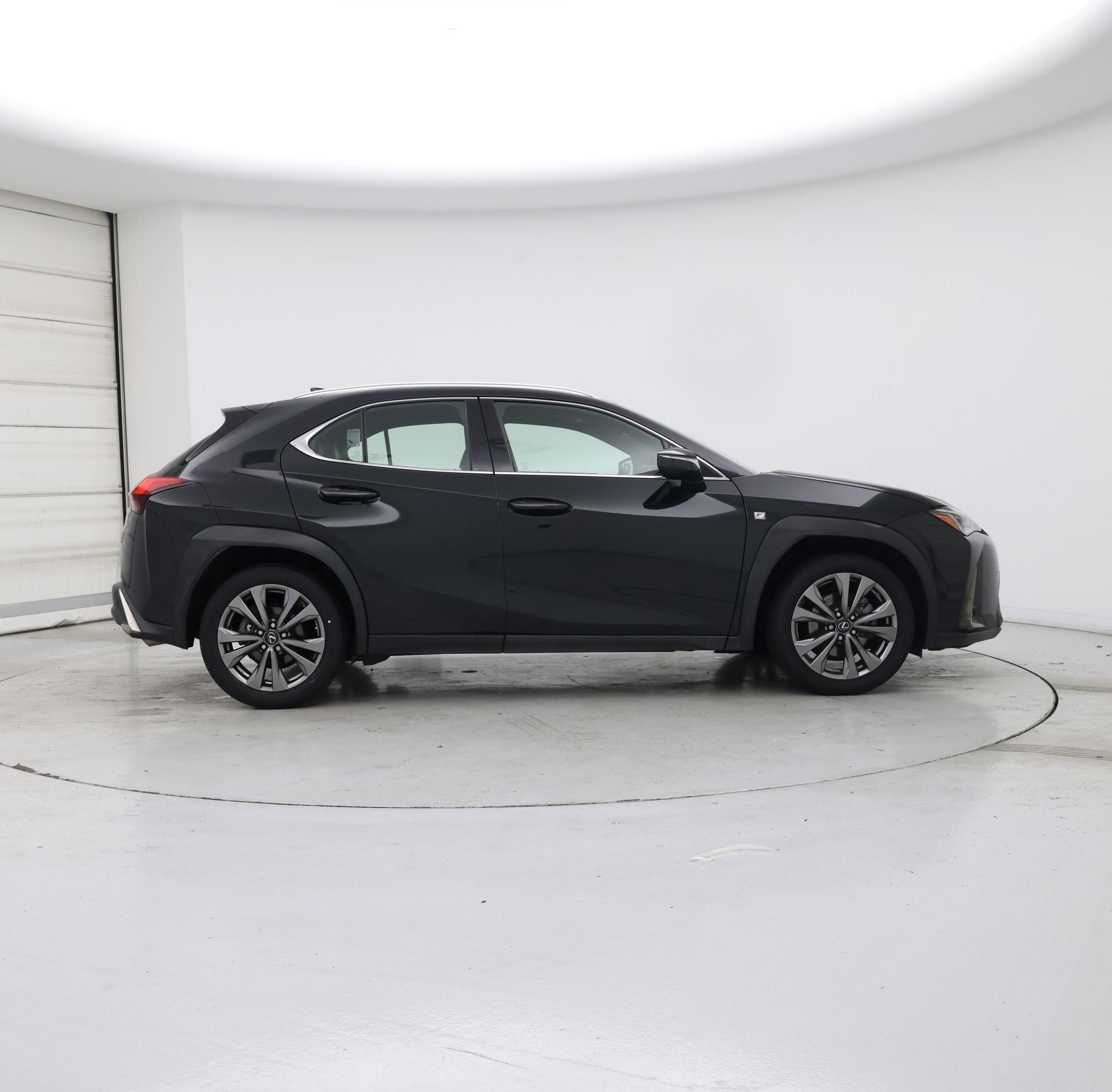 Thumbnail: 2019 Lexus UX - 7