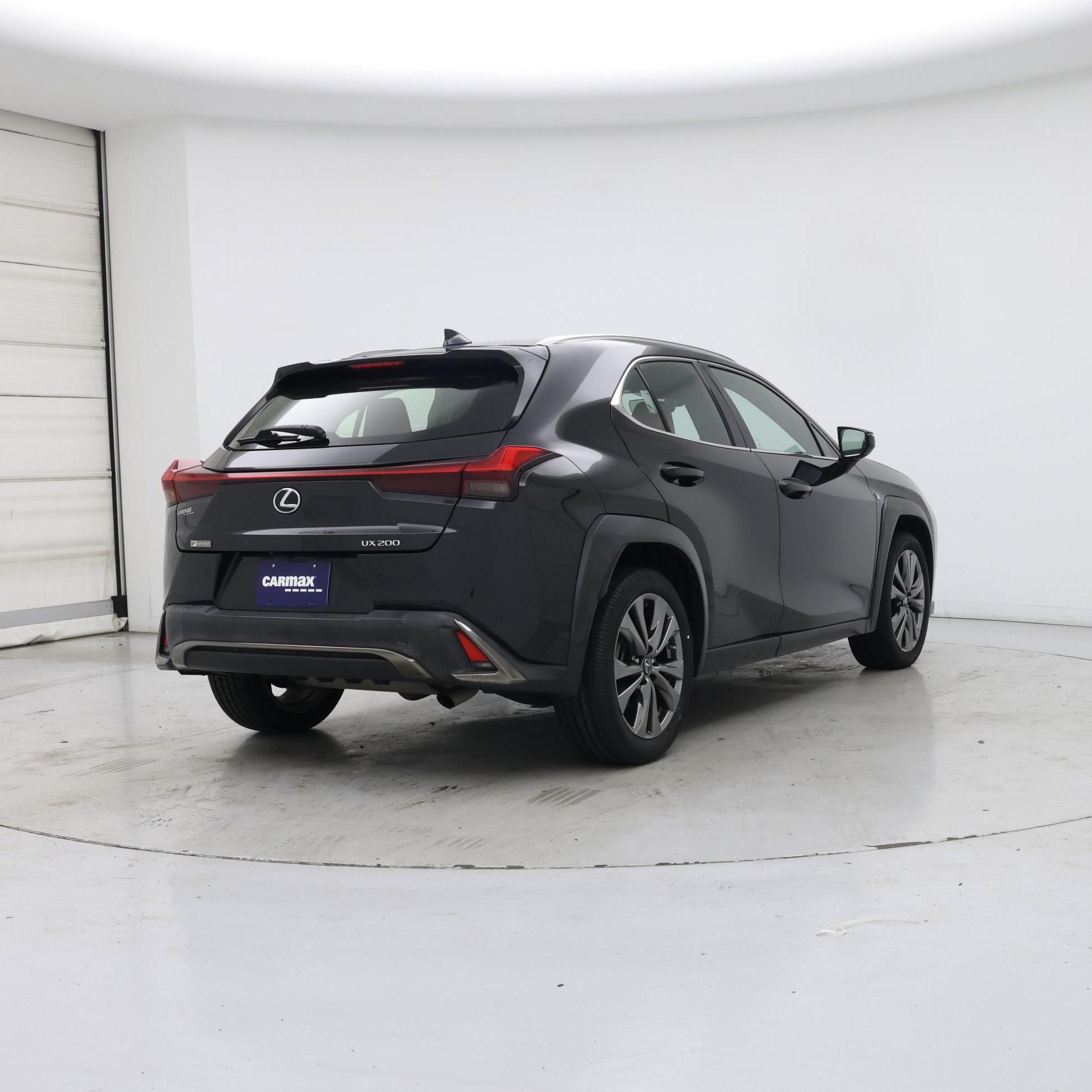 Thumbnail: 2019 Lexus UX - 8