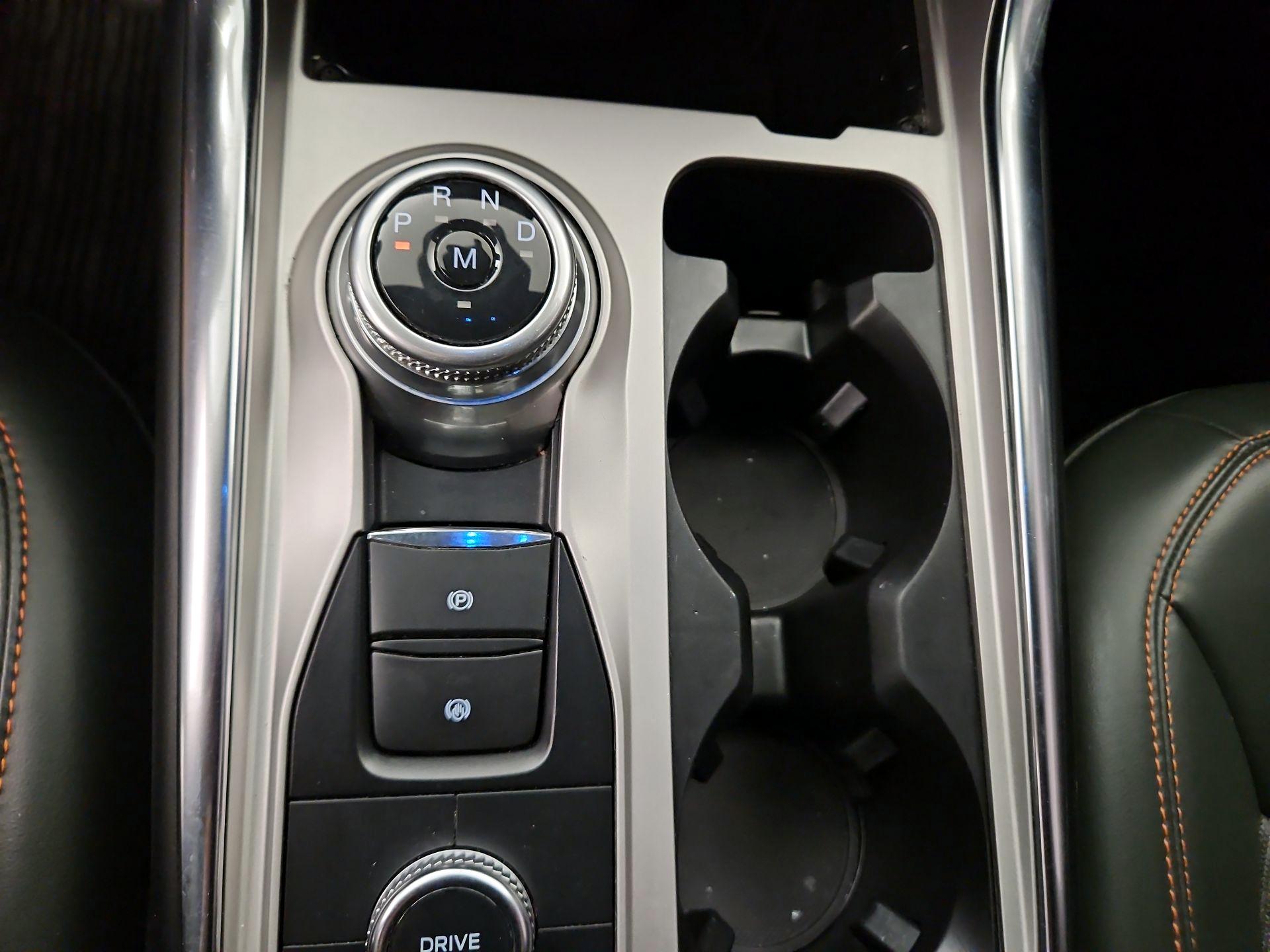 Thumbnail: 2022 Ford Explorer - 18