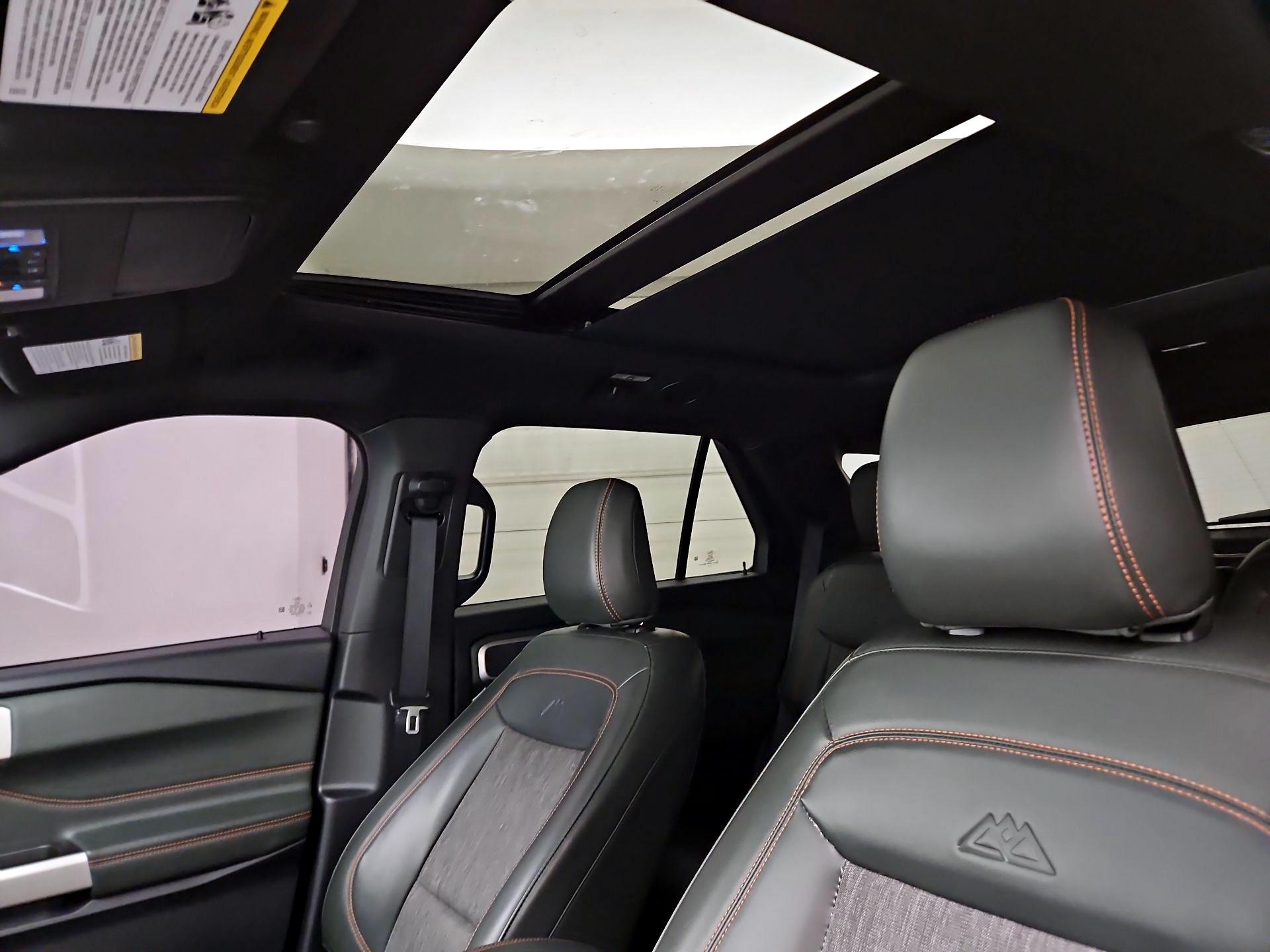 Thumbnail: 2022 Ford Explorer - 20