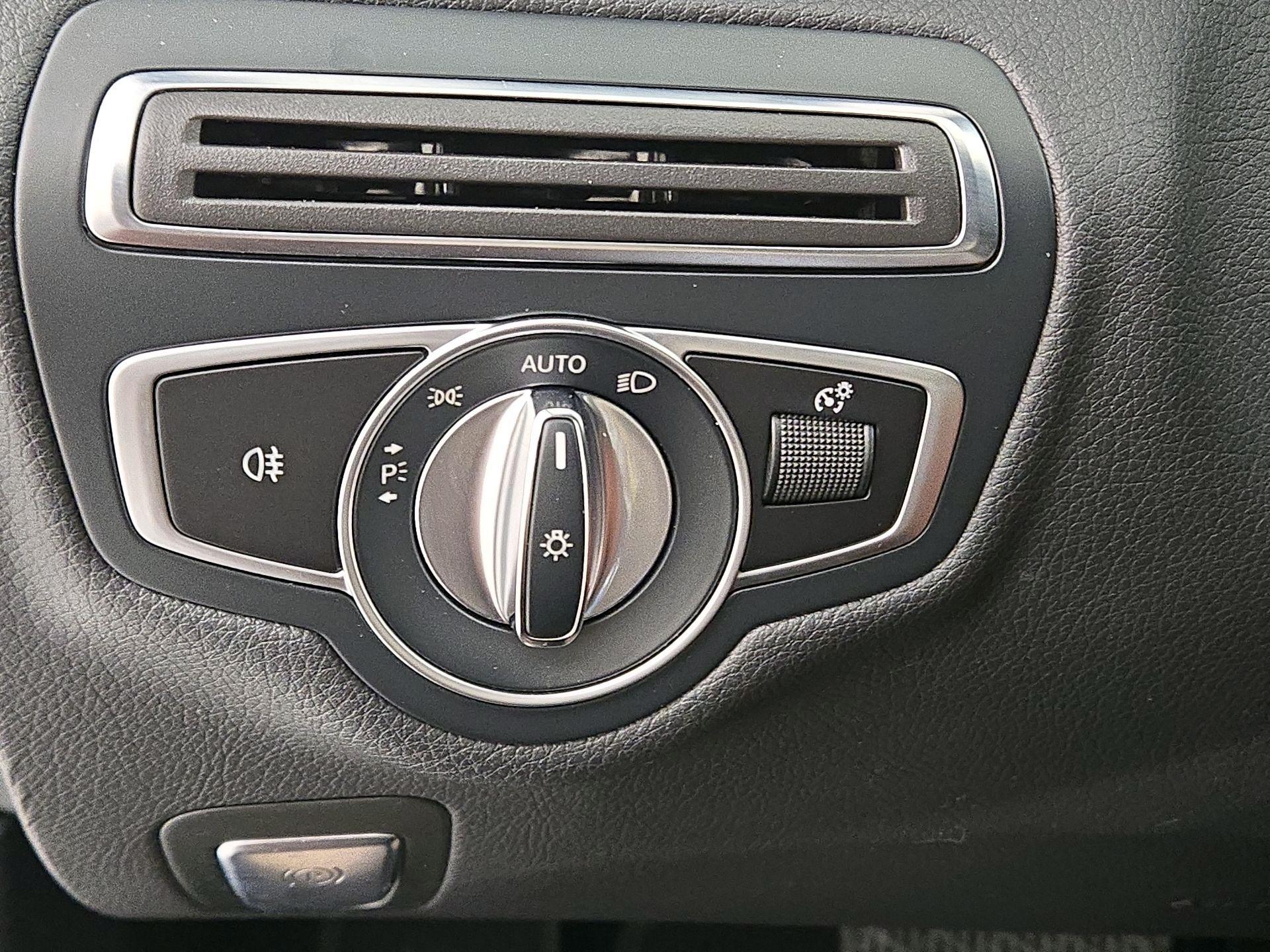 Thumbnail: 2019 Mercedes-Benz C-Class - 13