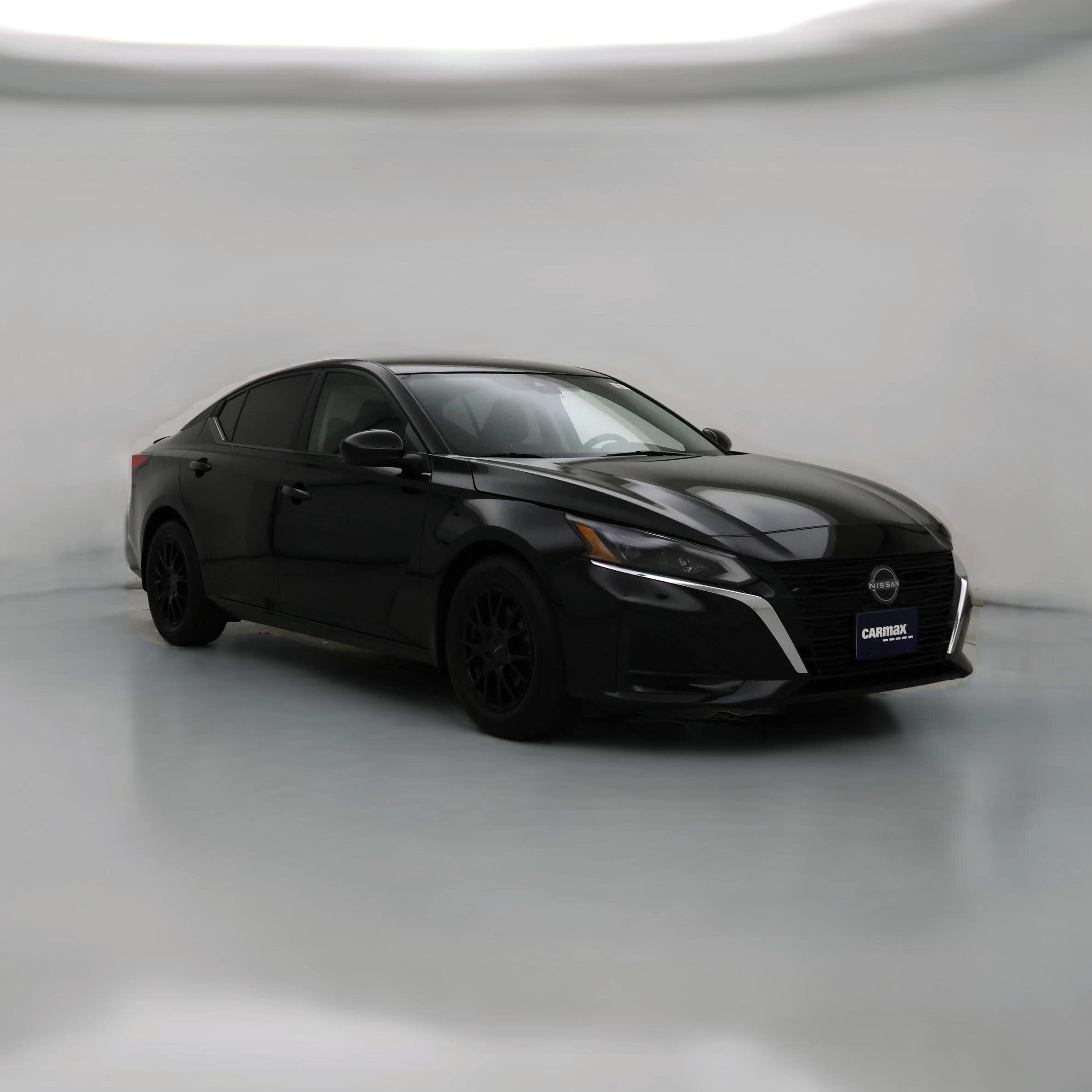 Thumbnail: 2023 Nissan Altima - 1