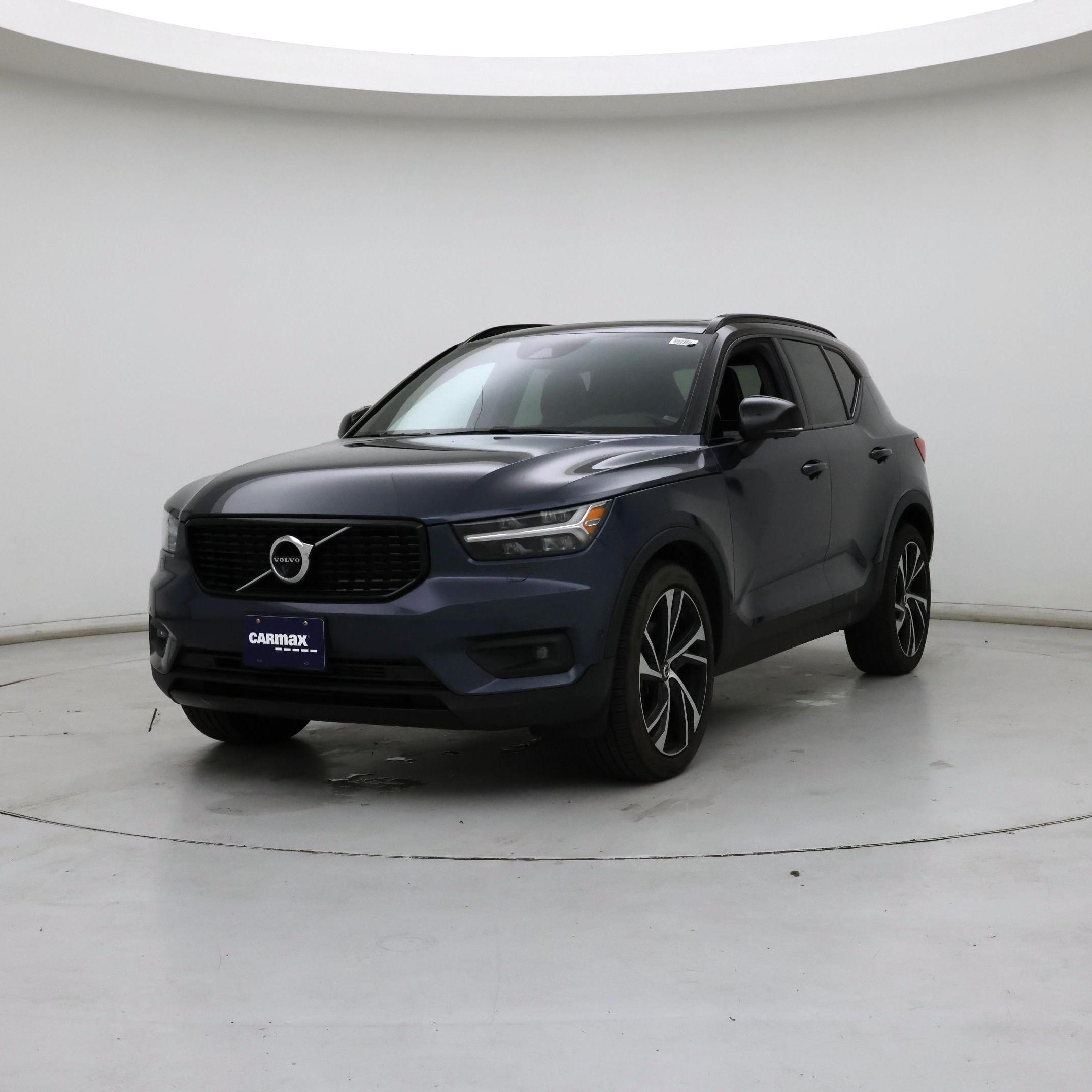 Thumbnail: 2022 Volvo XC40 - 4