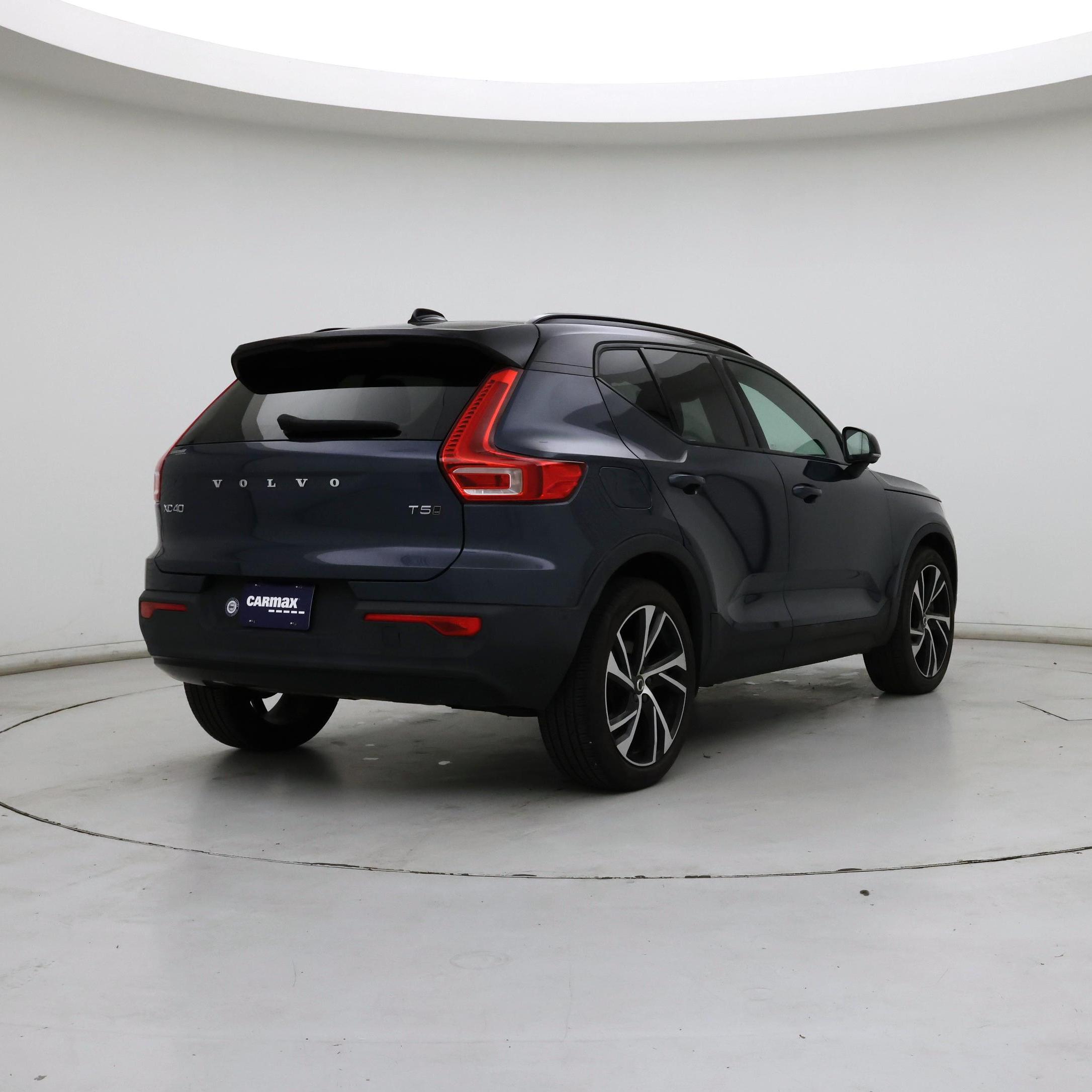 Thumbnail: 2022 Volvo XC40 - 8