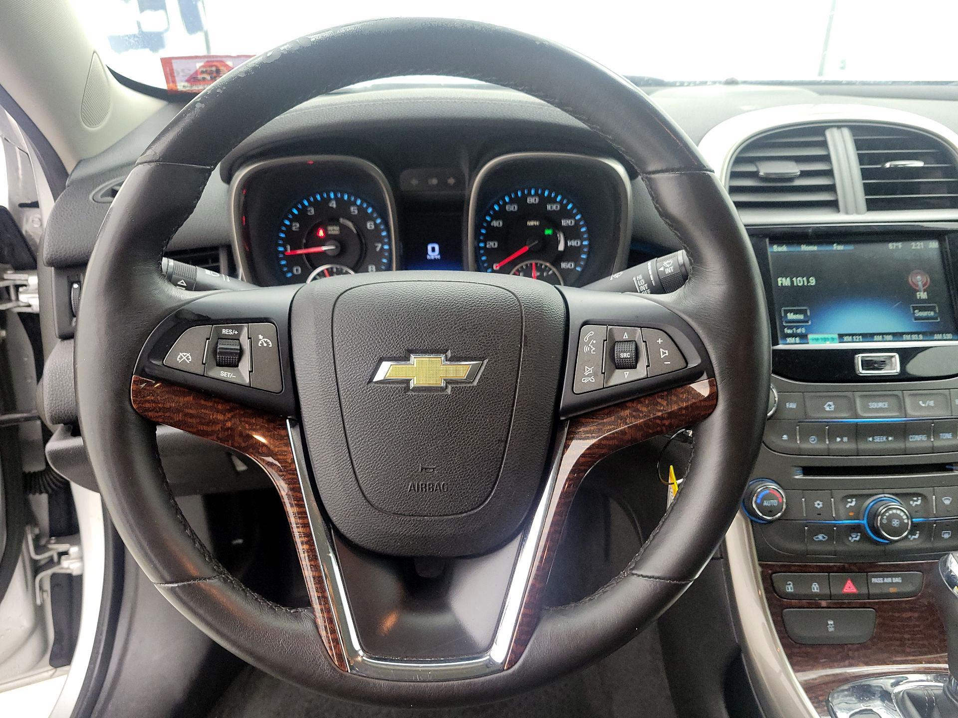 Thumbnail: 2013 Chevrolet Malibu - 10