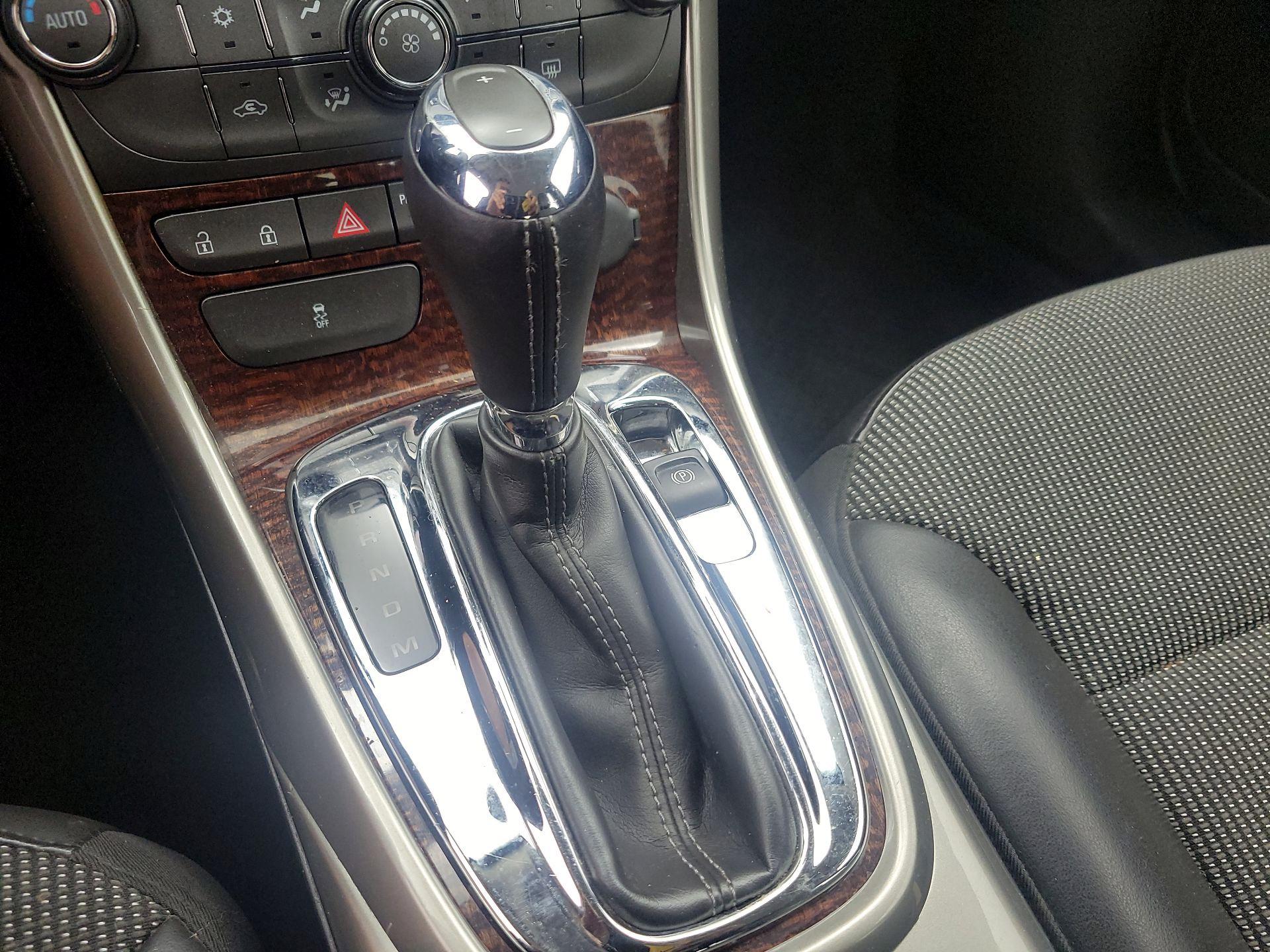 Thumbnail: 2013 Chevrolet Malibu - 16