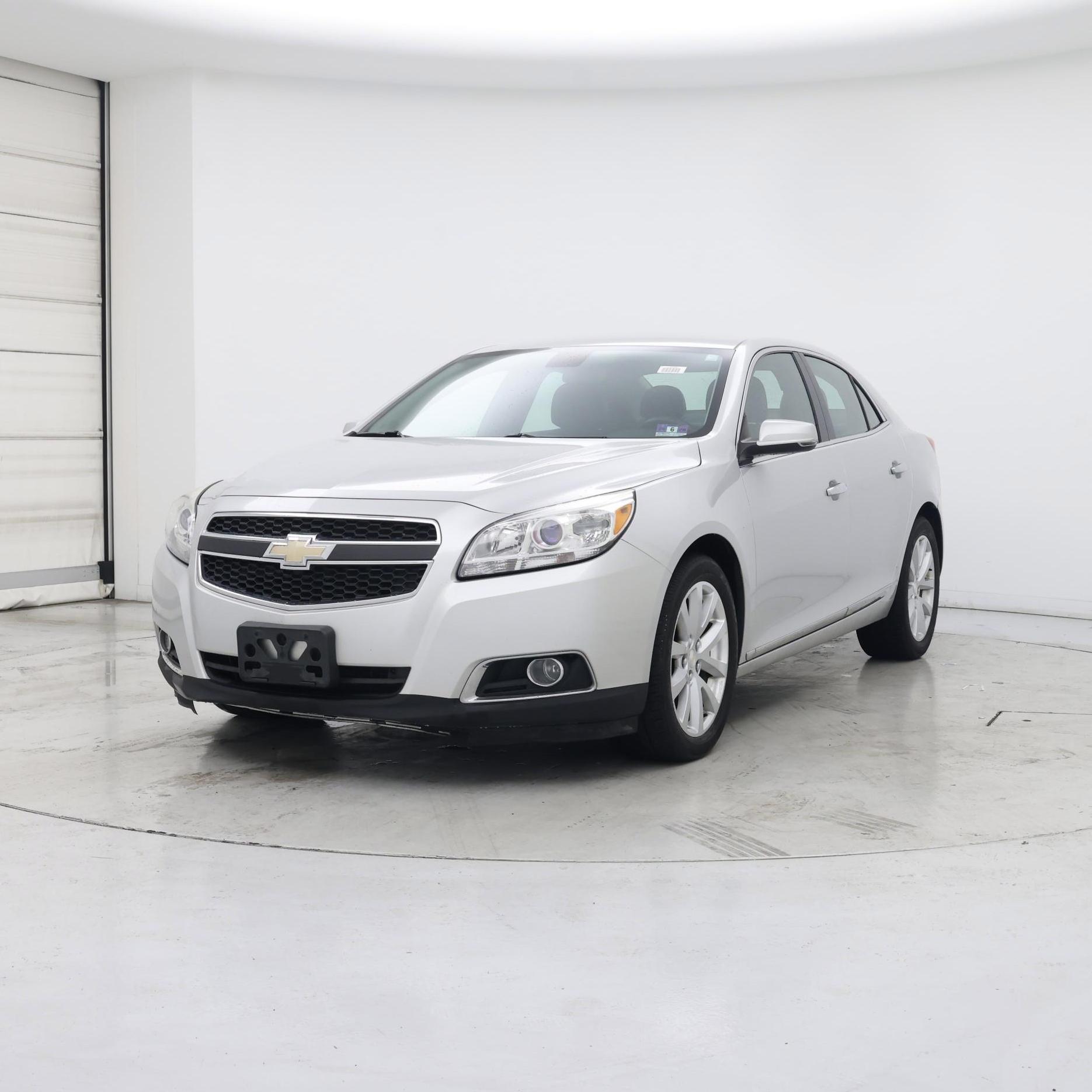 Thumbnail: 2013 Chevrolet Malibu - 4