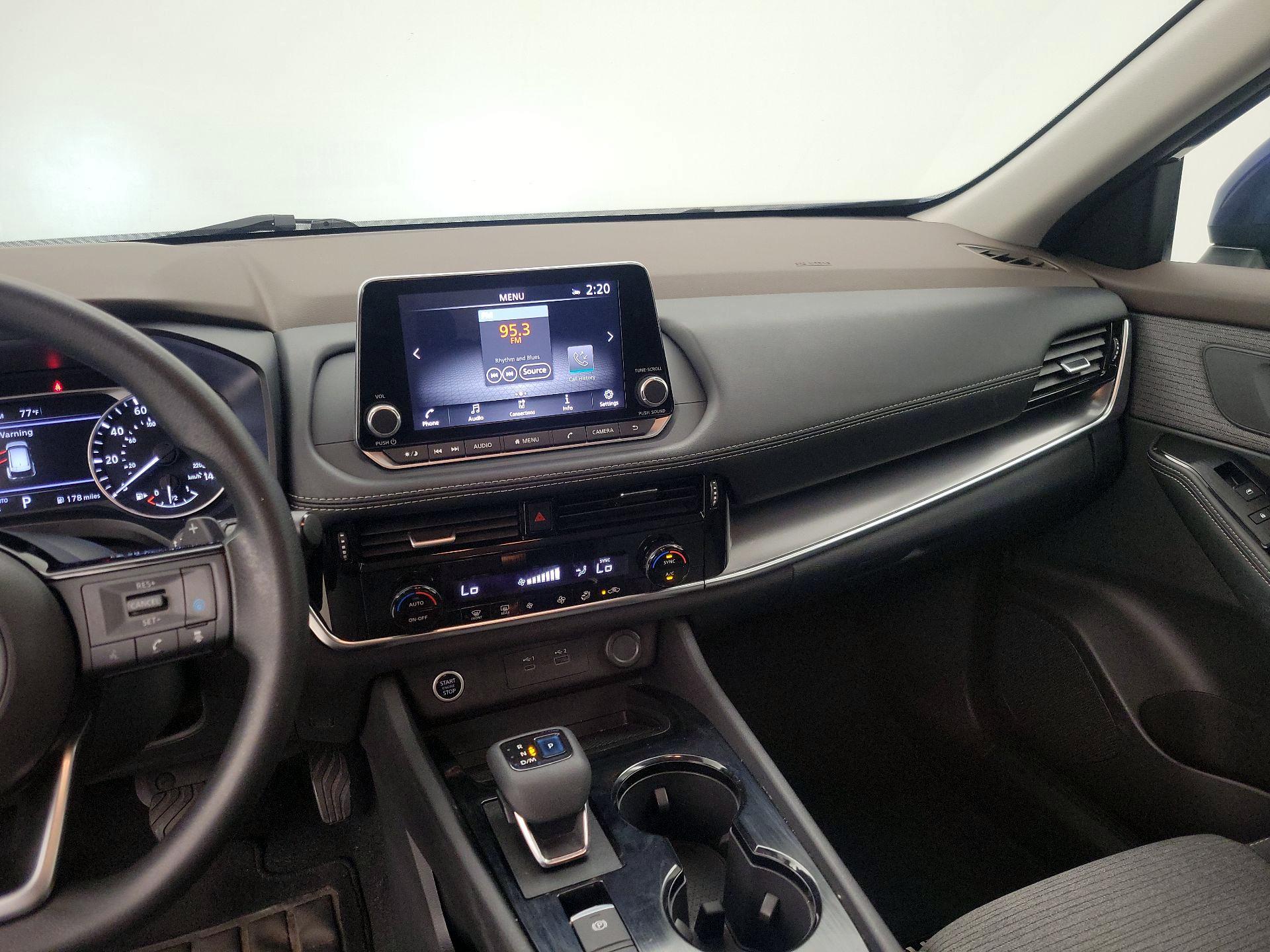 Thumbnail: 2021 Nissan Rogue - 9