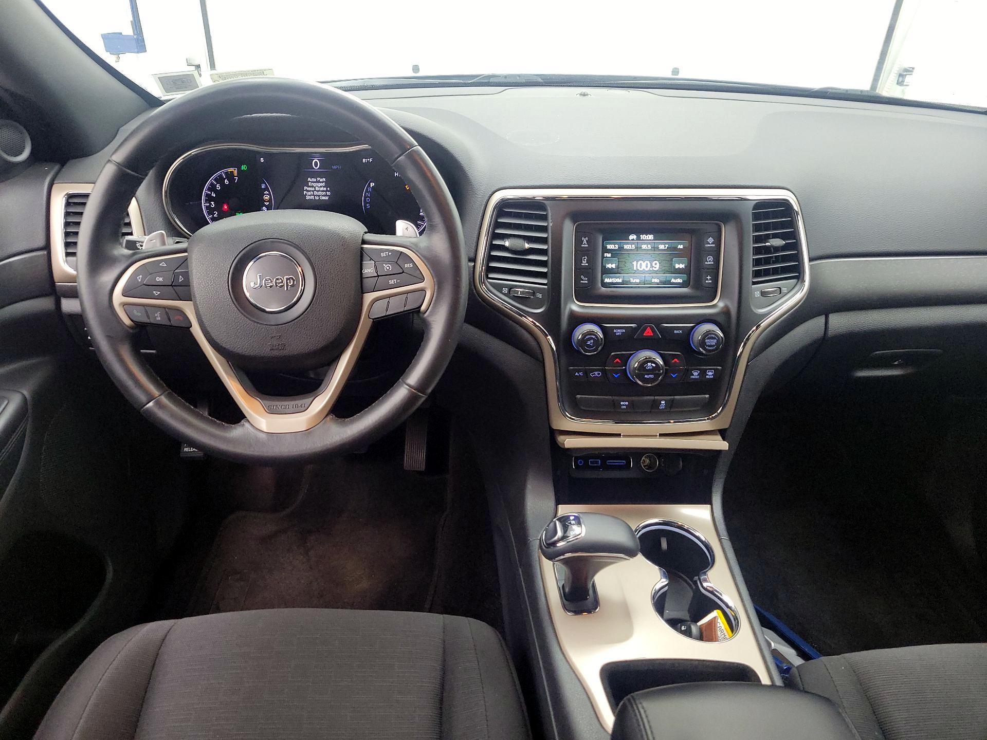 Thumbnail: 2015 Jeep Grand Cherokee - 9