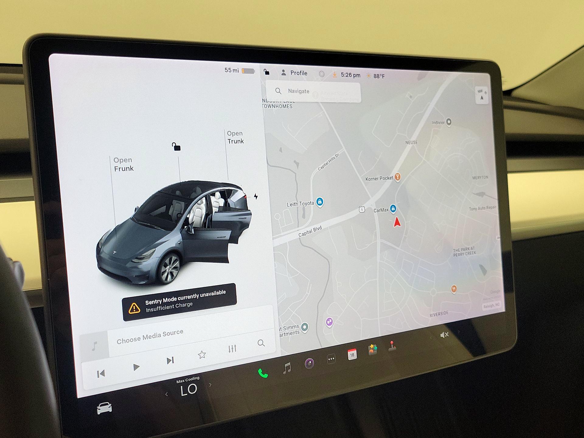 Thumbnail: 2022 Tesla Model Y - 14