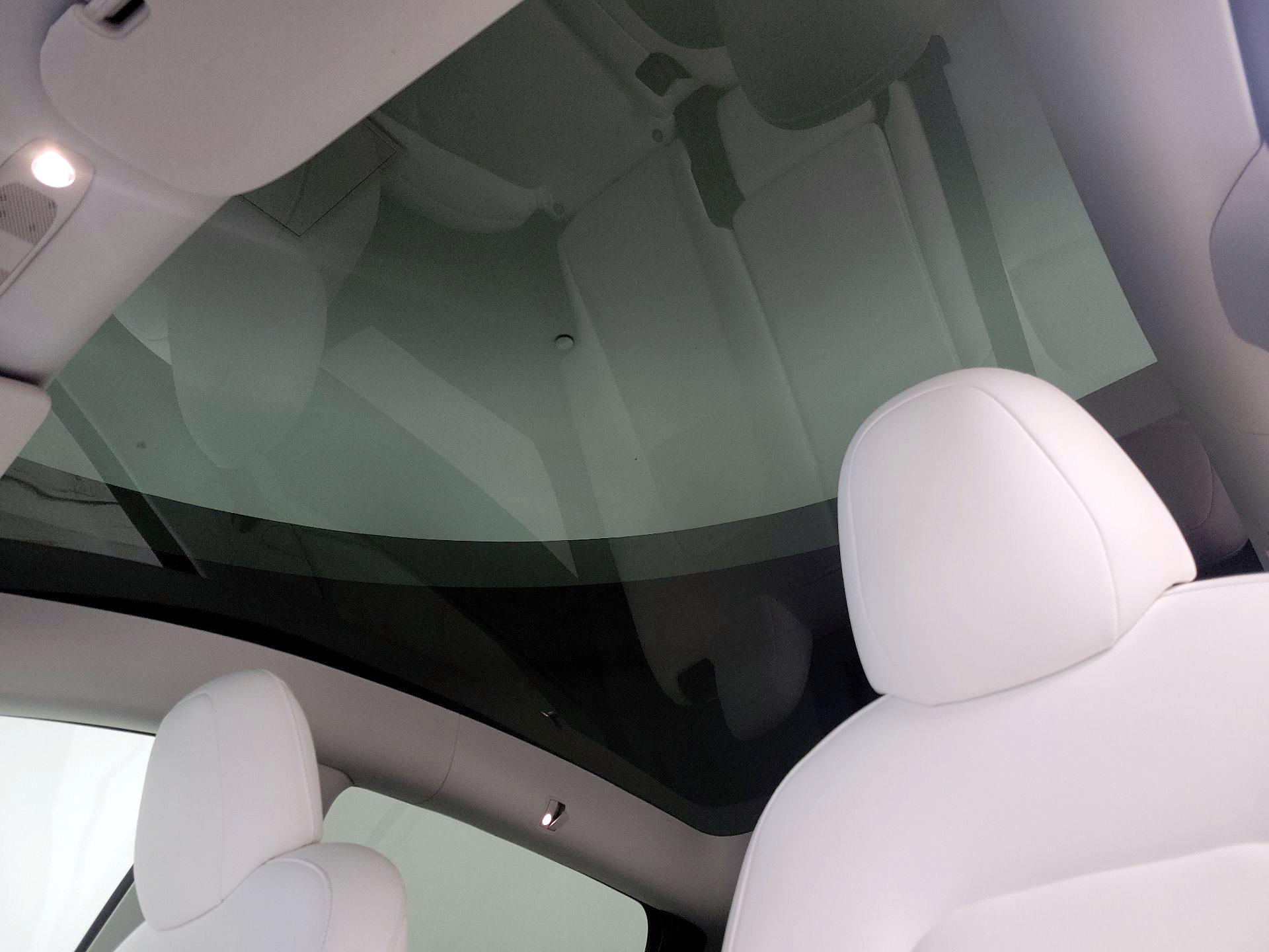 Thumbnail: 2022 Tesla Model Y - 17
