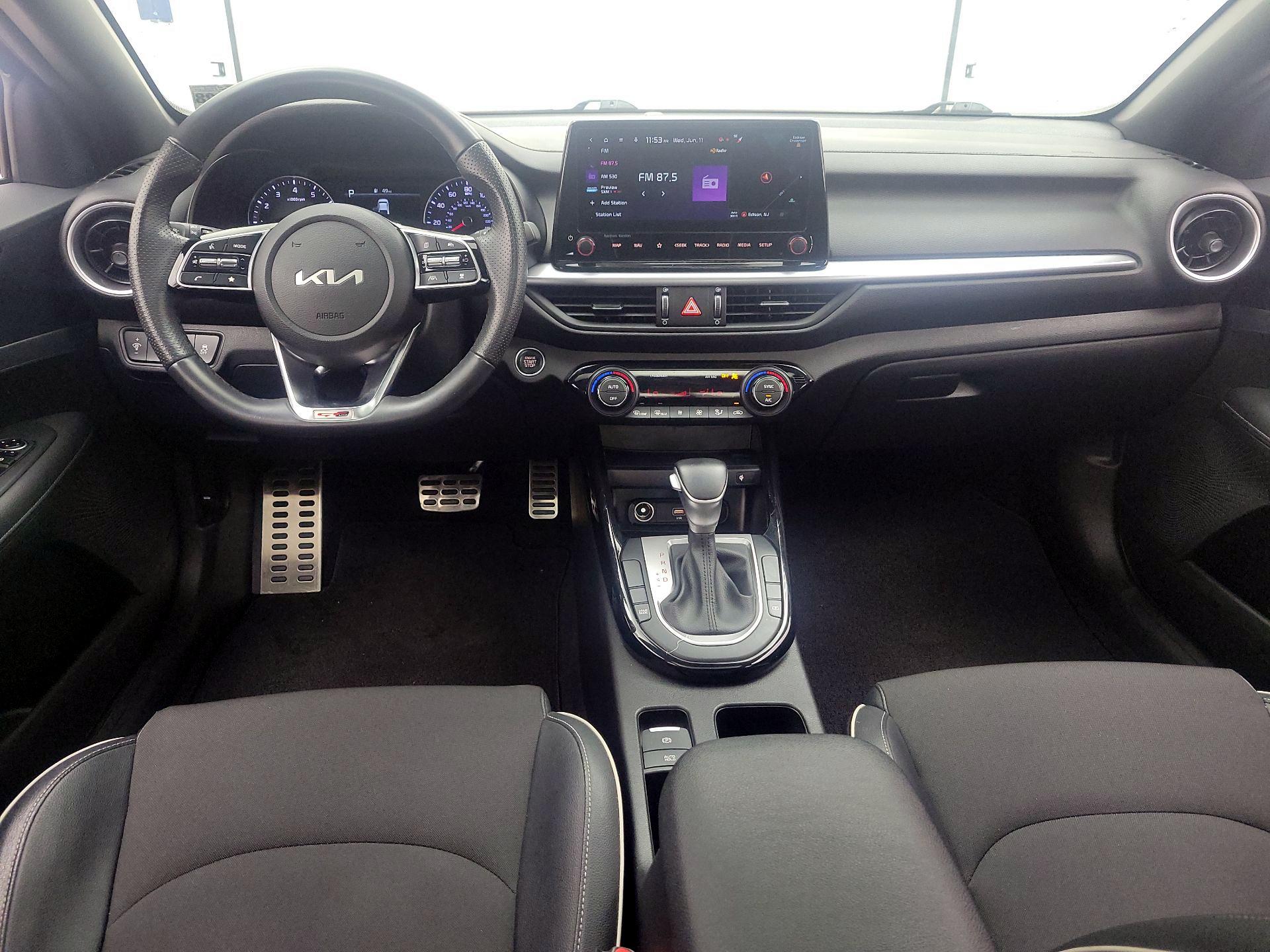 Thumbnail: 2023 Kia Forte - 9