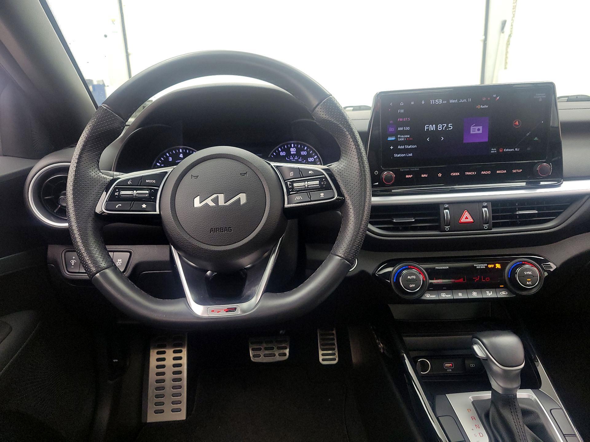 Thumbnail: 2023 Kia Forte - 10