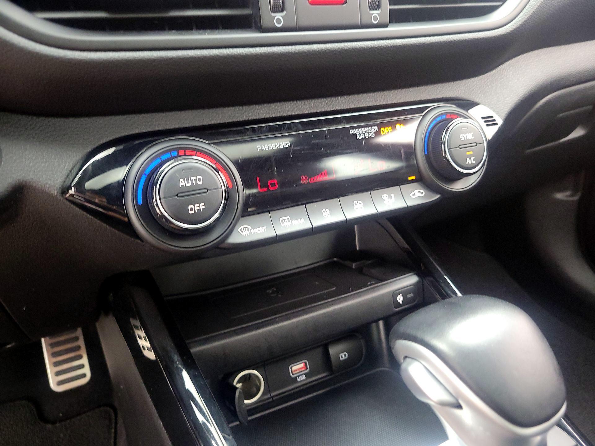Thumbnail: 2023 Kia Forte - 16