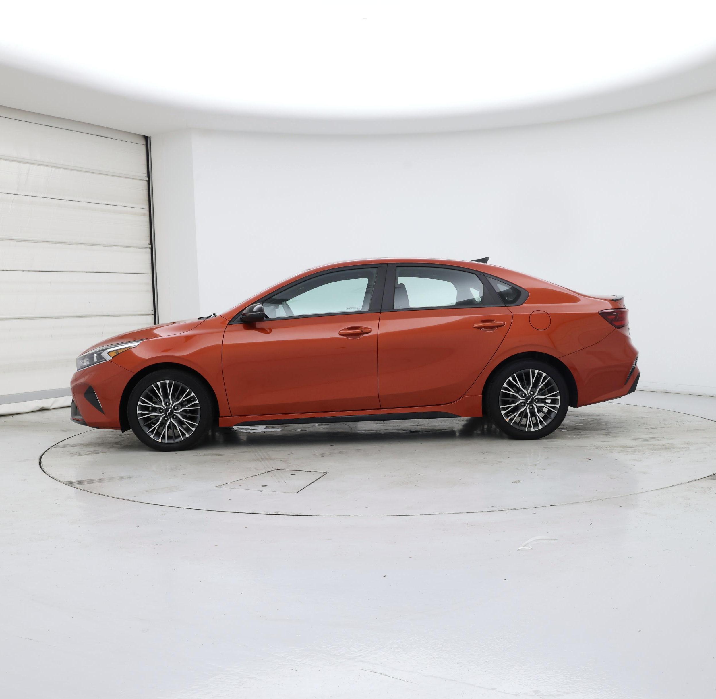 Thumbnail: 2023 Kia Forte - 3