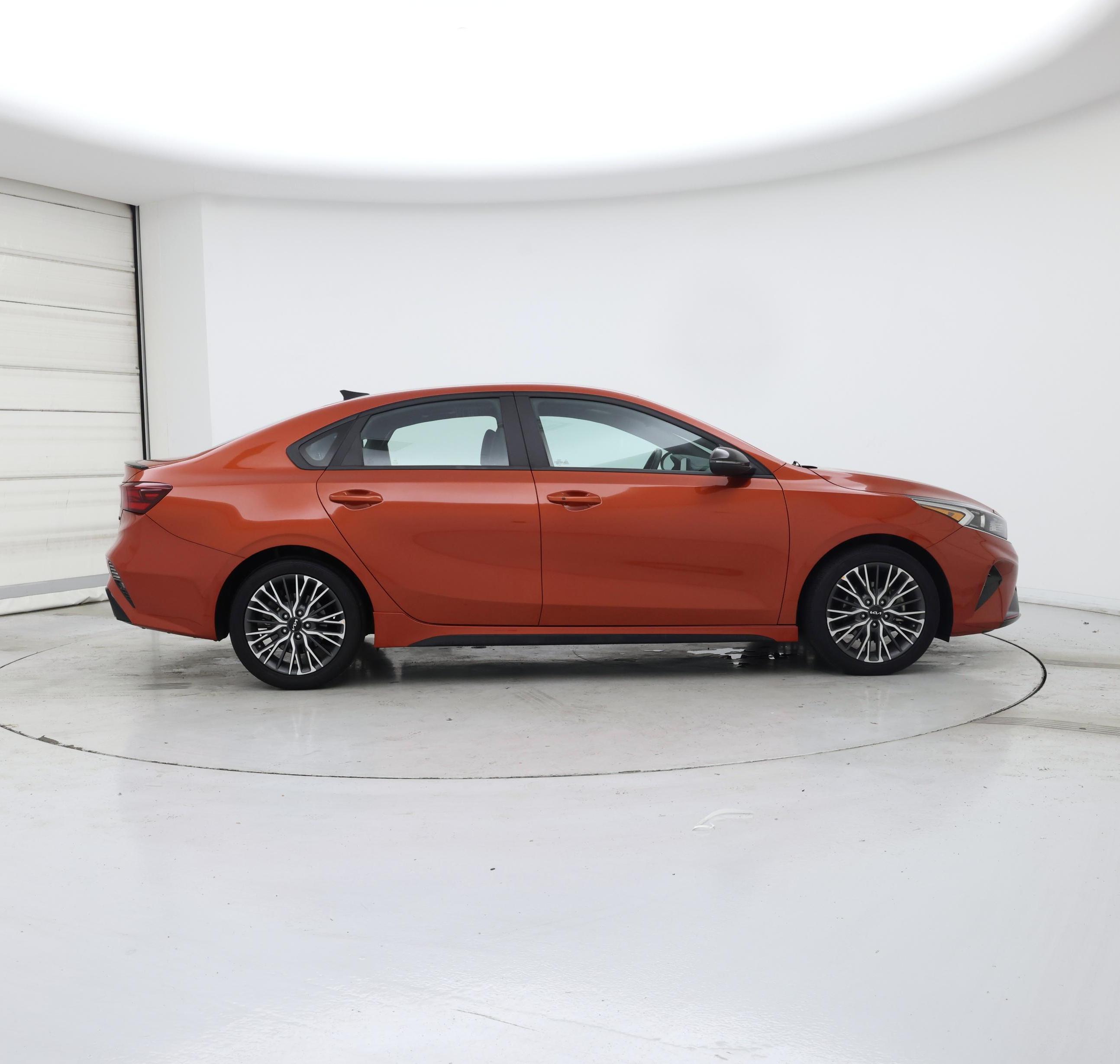 Thumbnail: 2023 Kia Forte - 7
