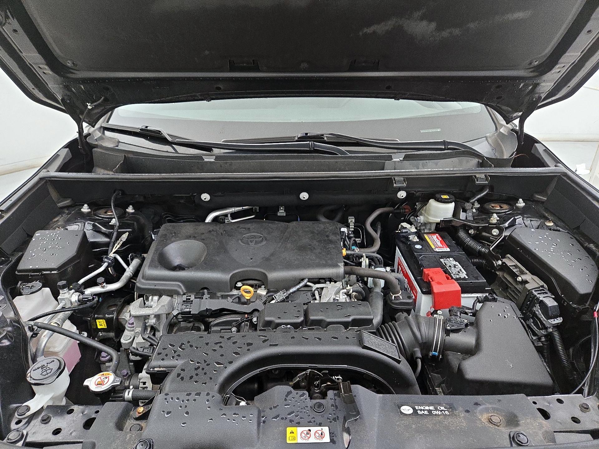 Thumbnail: 2021 Toyota RAV4 - 19