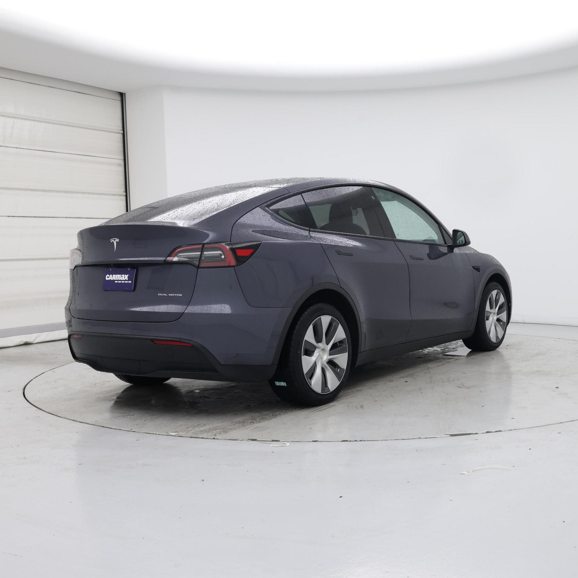 Thumbnail: 2022 Tesla Model Y - 8