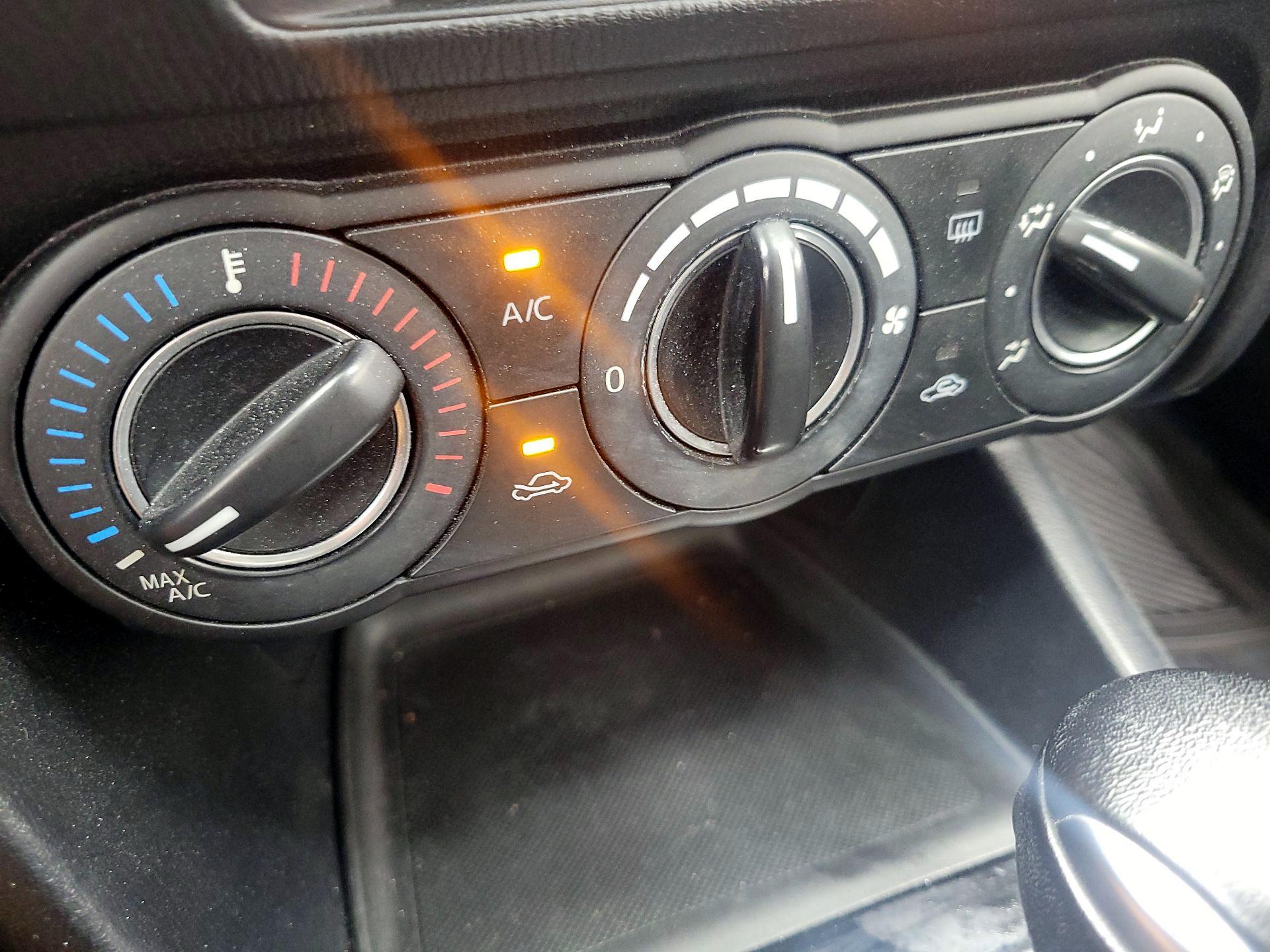 Thumbnail: 2015 Mazda Mazda3 - 16