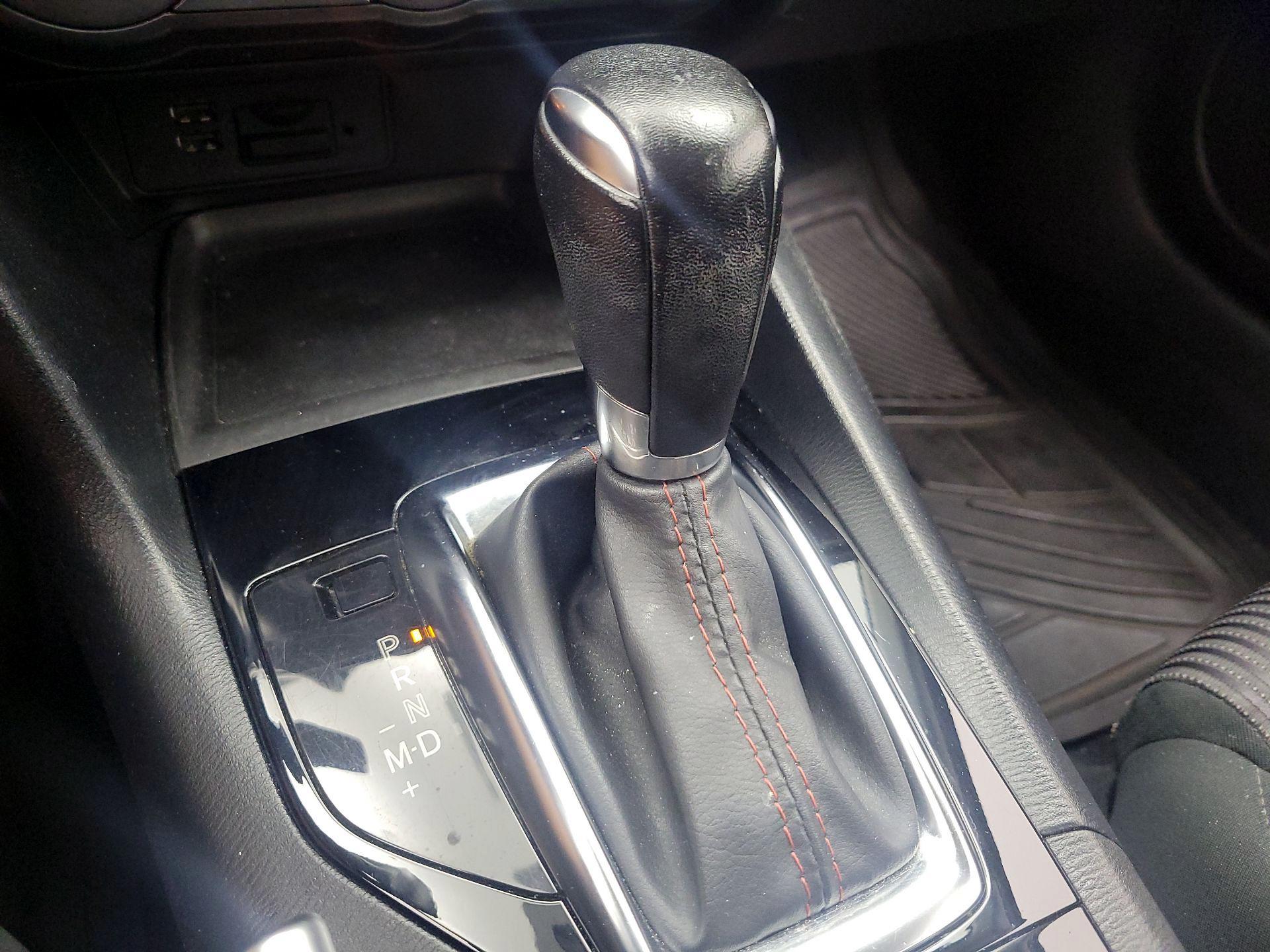 Thumbnail: 2015 Mazda Mazda3 - 17