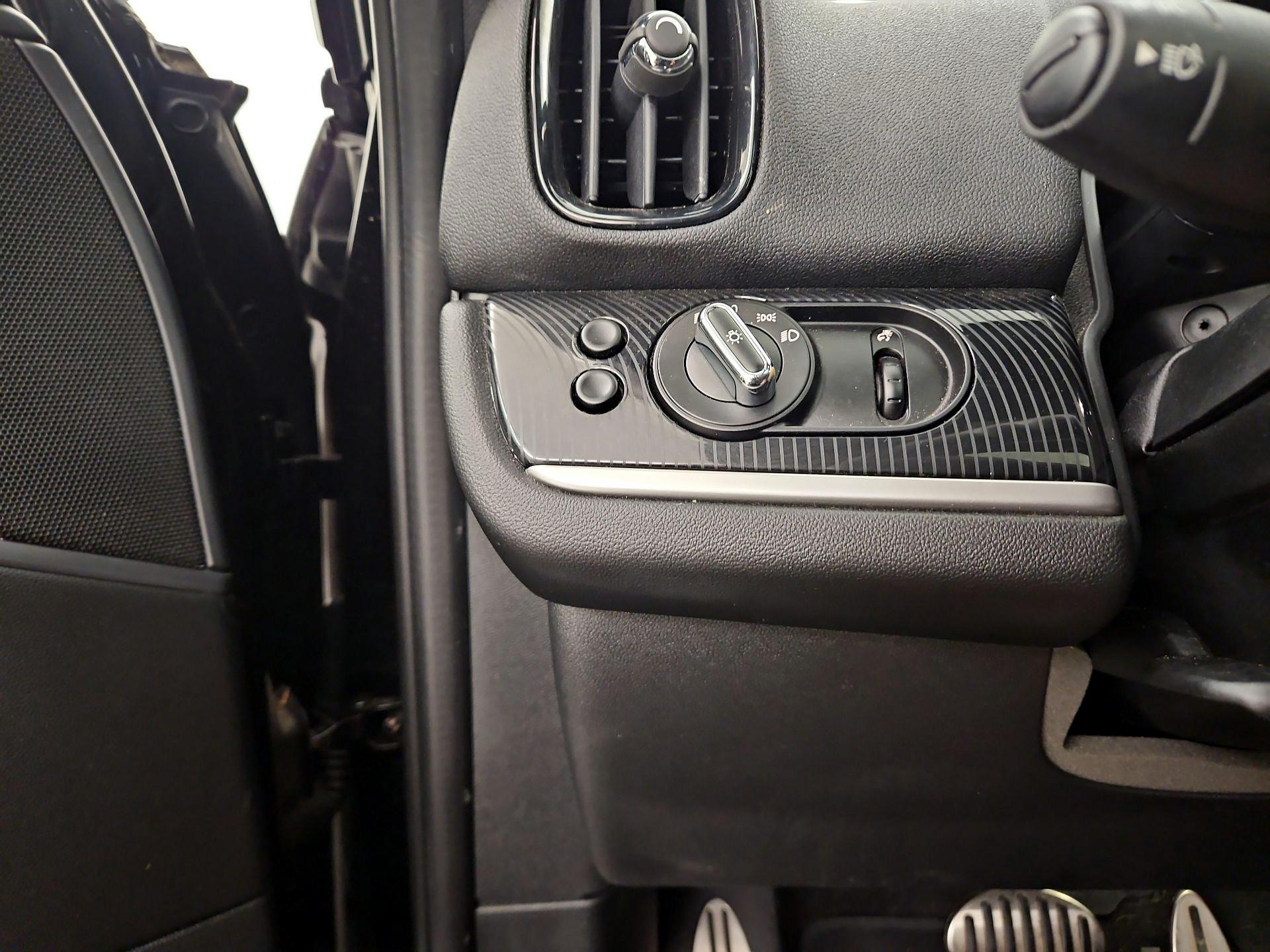 Thumbnail: 2021 MINI Cooper Countryman - 13