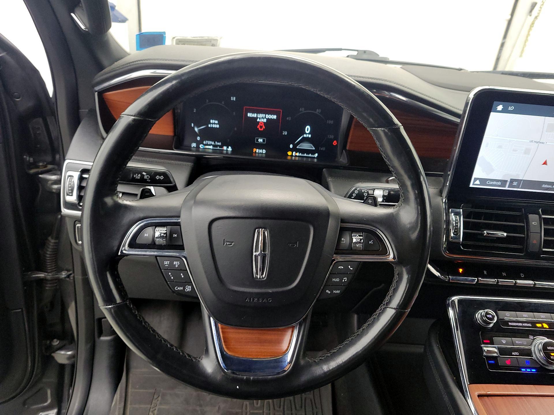 Thumbnail: 2018 Lincoln Navigator - 10