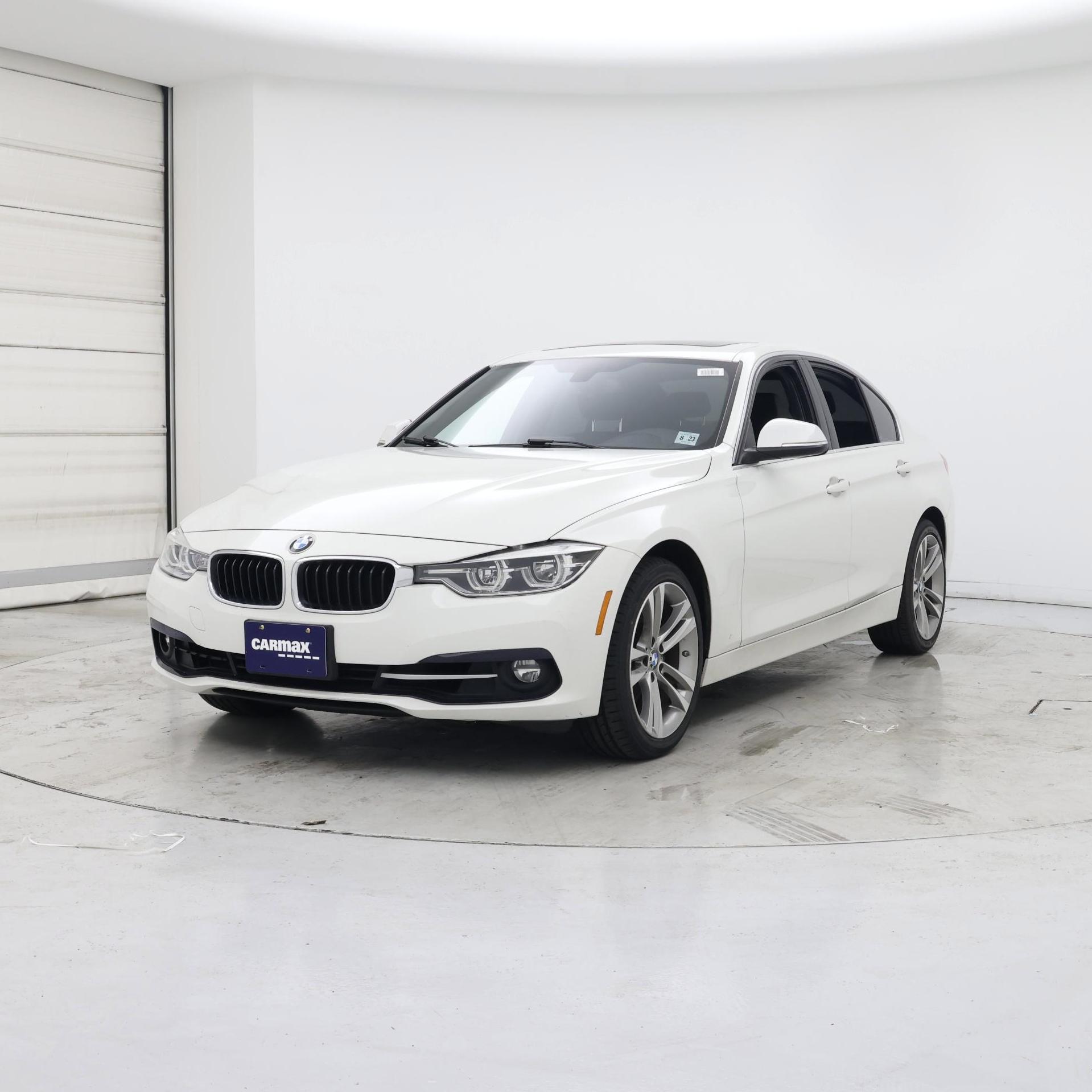 Thumbnail: 2018 BMW 3 Series - 4