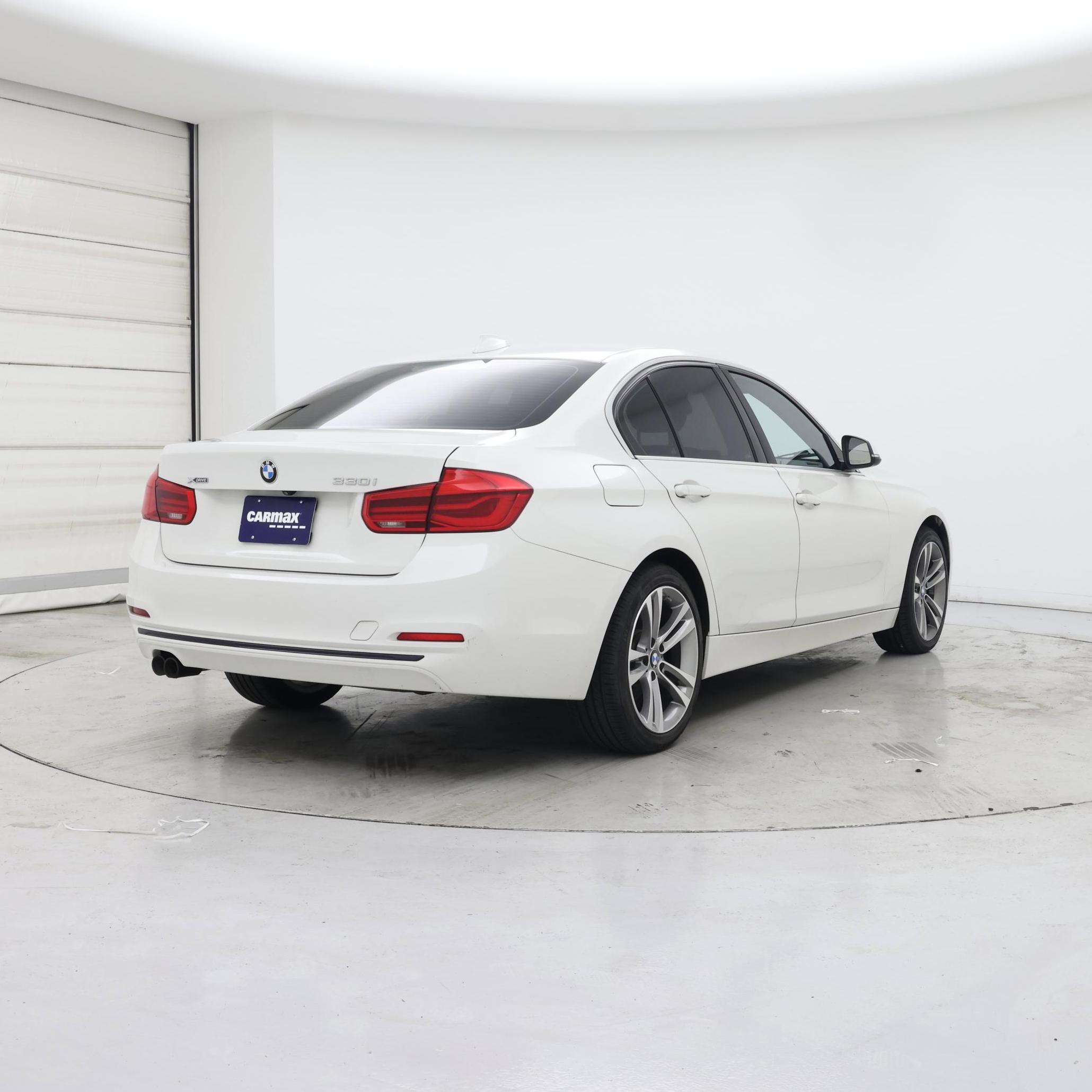 Thumbnail: 2018 BMW 3 Series - 8