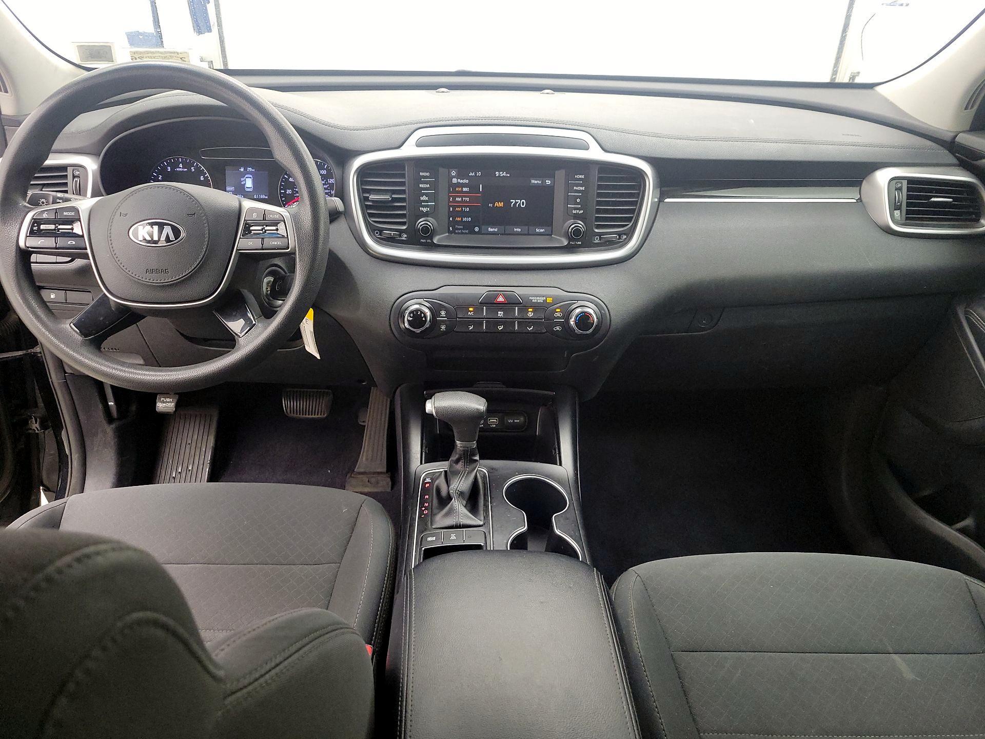 Thumbnail: 2019 Kia Sorento - 9