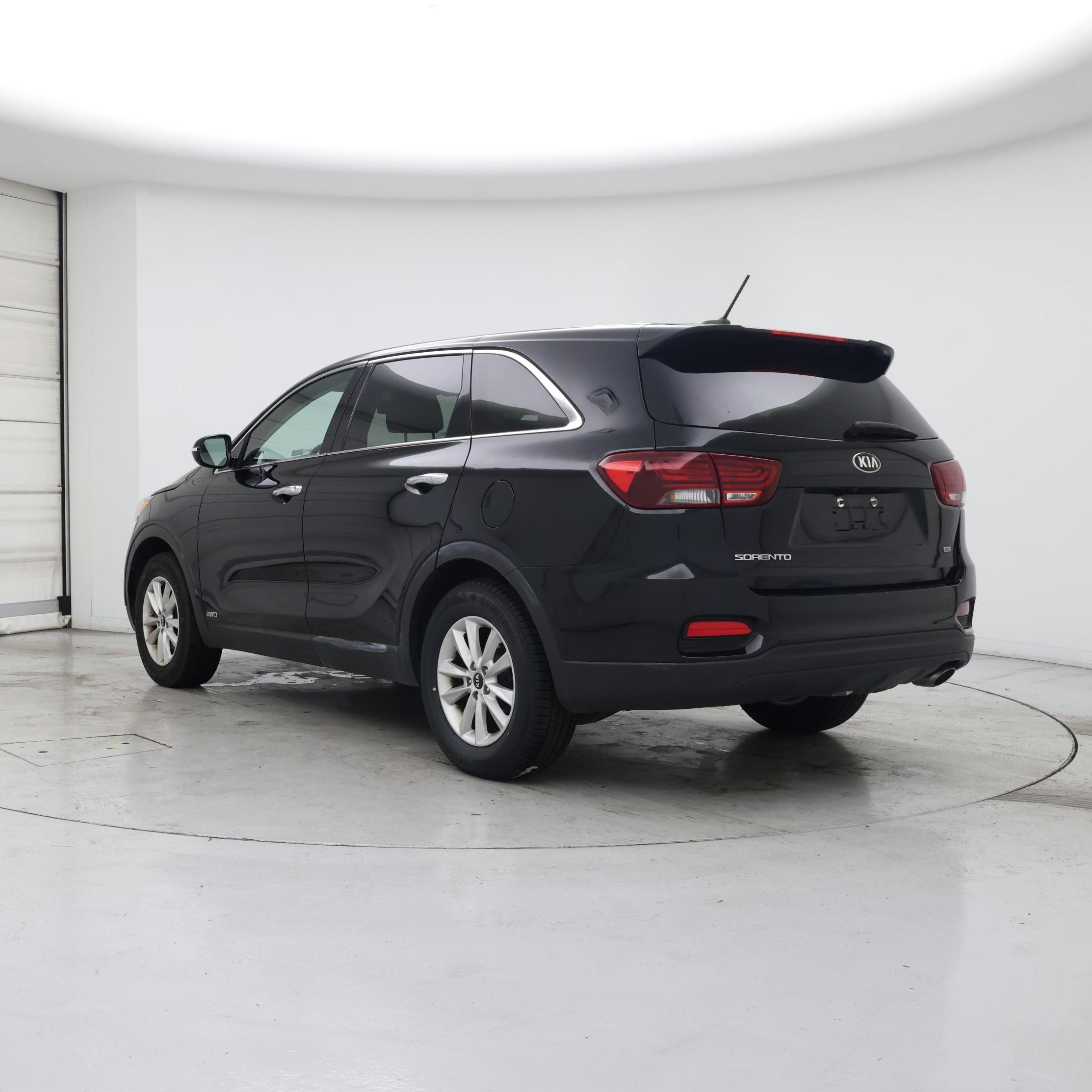 Thumbnail: 2019 Kia Sorento - 2