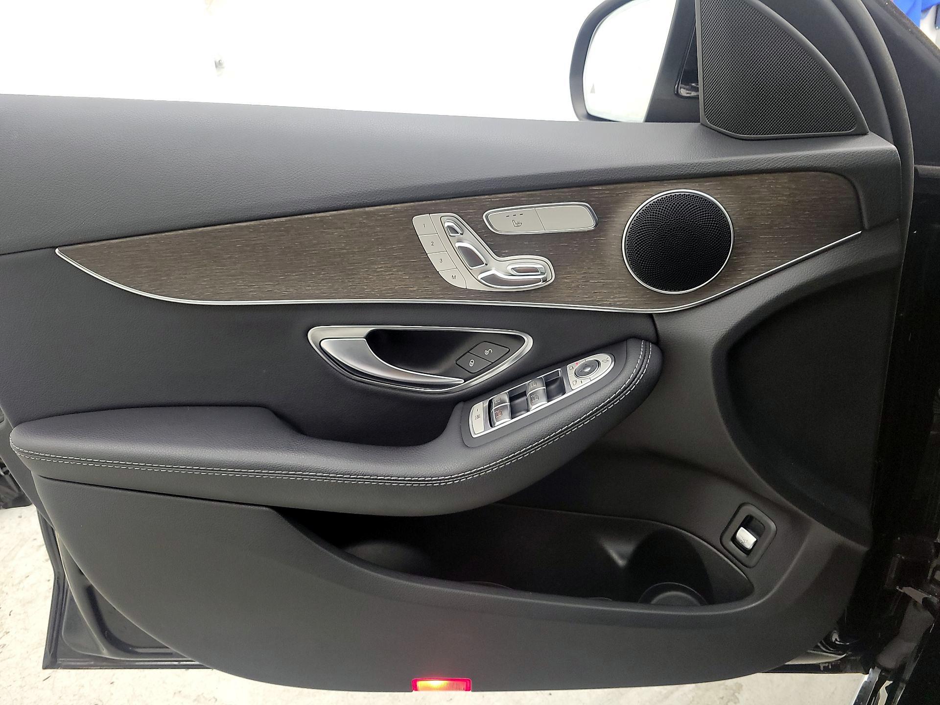 Thumbnail: 2019 Mercedes-Benz C-Class - 12