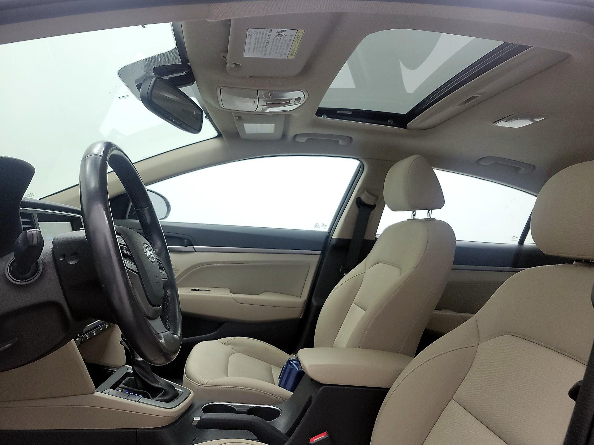Thumbnail: 2018 Hyundai Elantra - 19