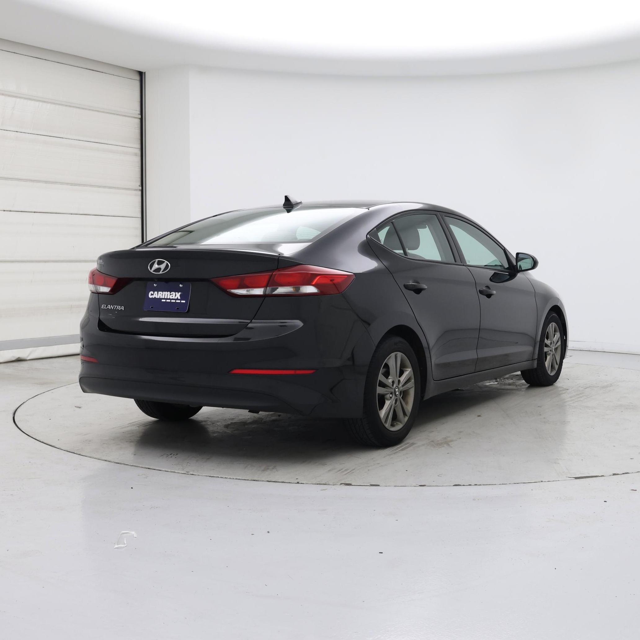 Thumbnail: 2018 Hyundai Elantra - 8