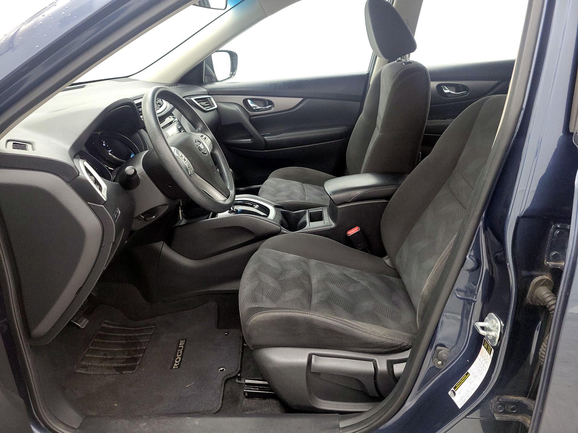 Thumbnail: 2015 Nissan Rogue - 11