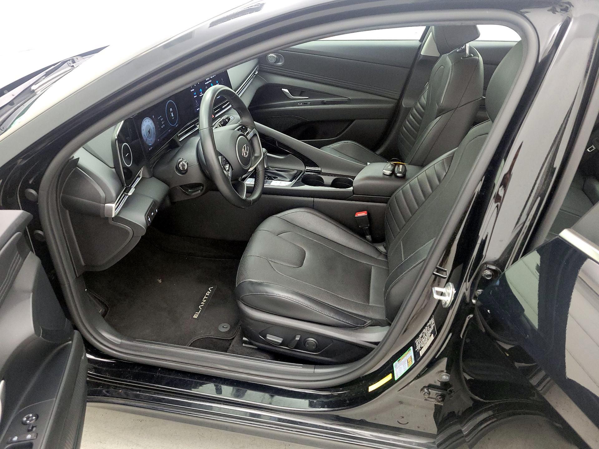 Thumbnail: 2021 Hyundai Elantra - 11