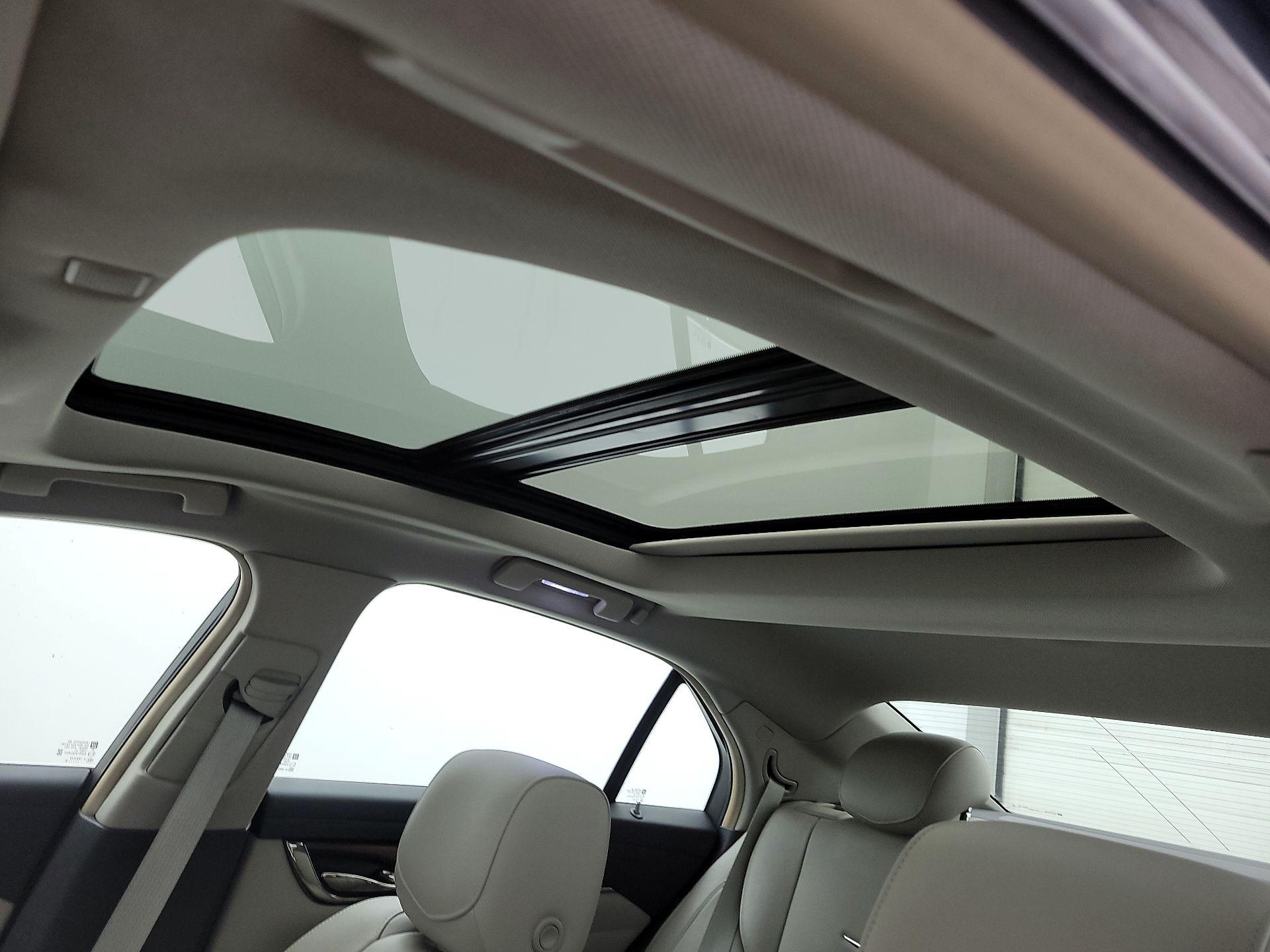 Thumbnail: 2016 Cadillac CTS - 18