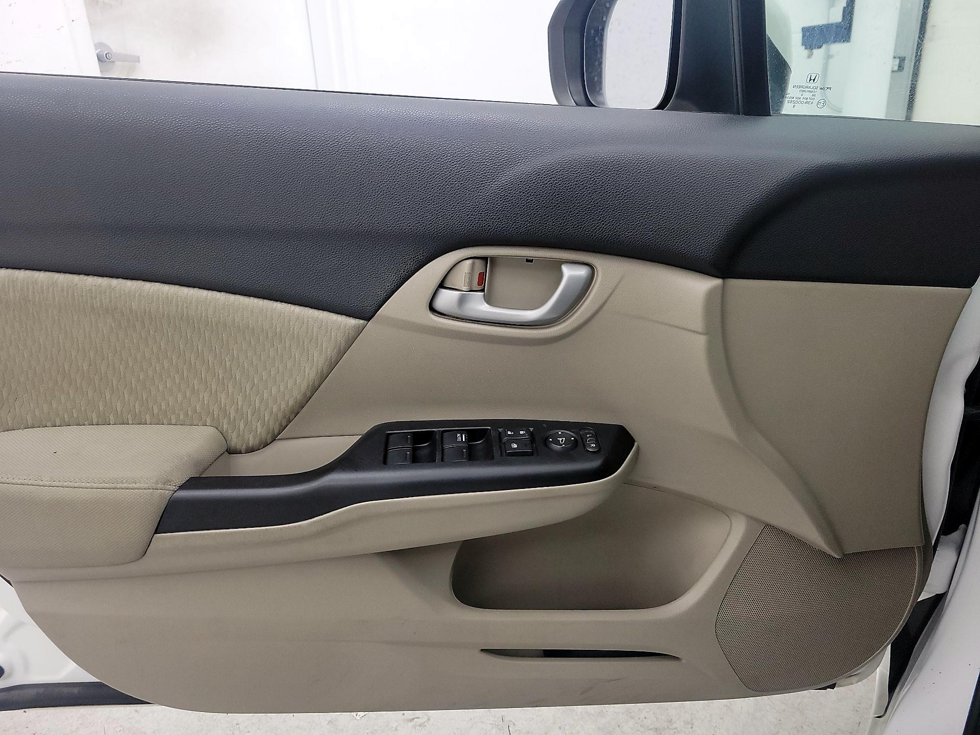 Thumbnail: 2015 Honda Civic - 12