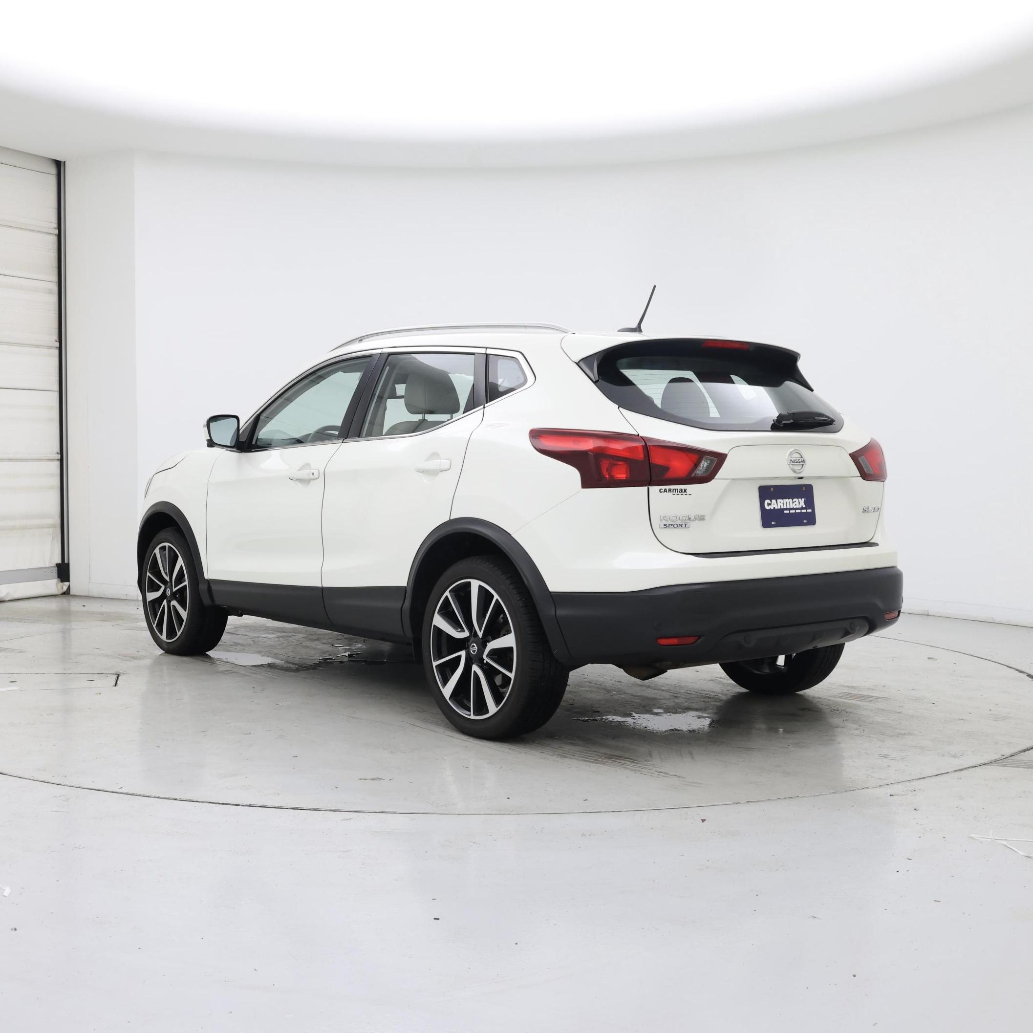 Thumbnail: 2019 Nissan Rogue Sport - 2