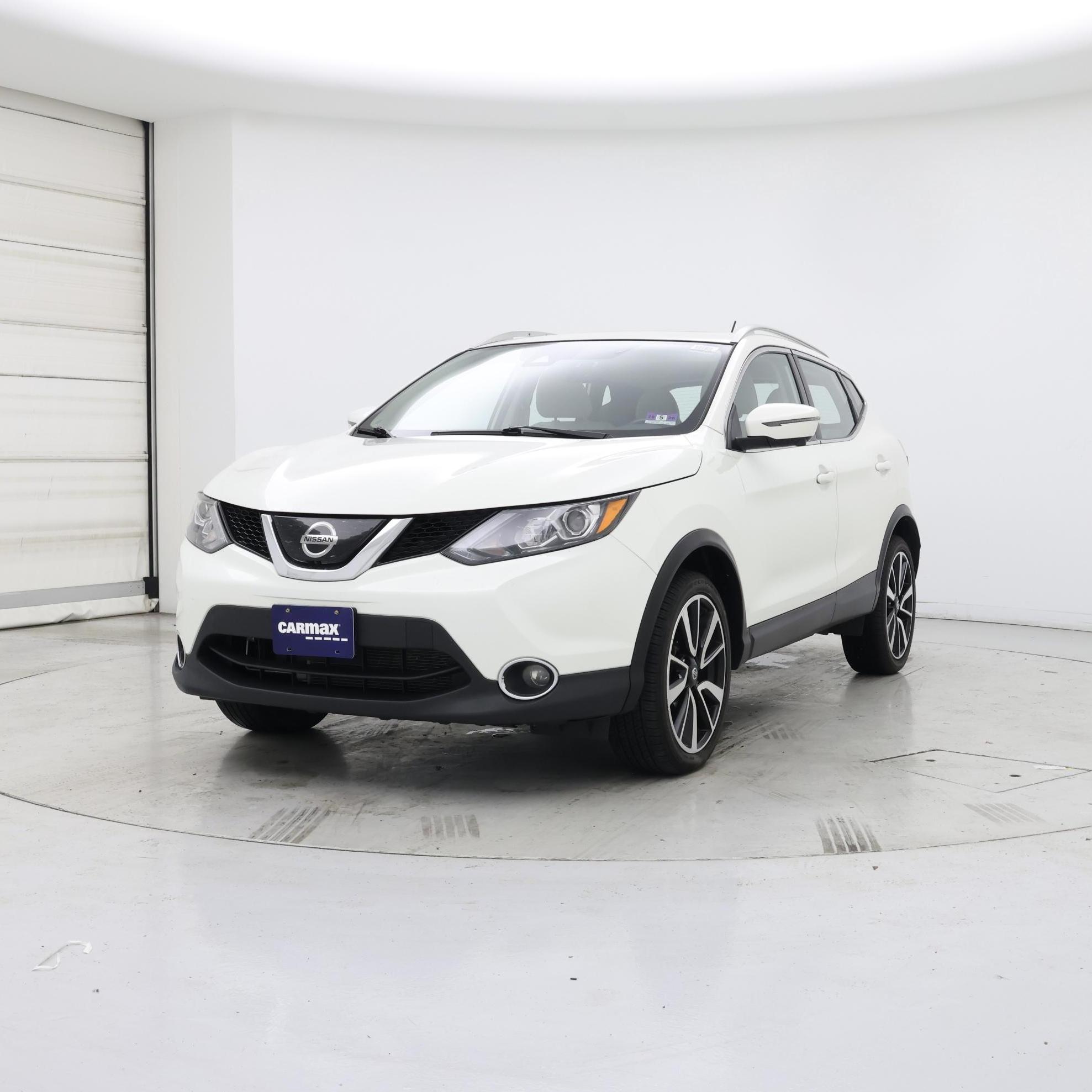 Thumbnail: 2019 Nissan Rogue Sport - 4