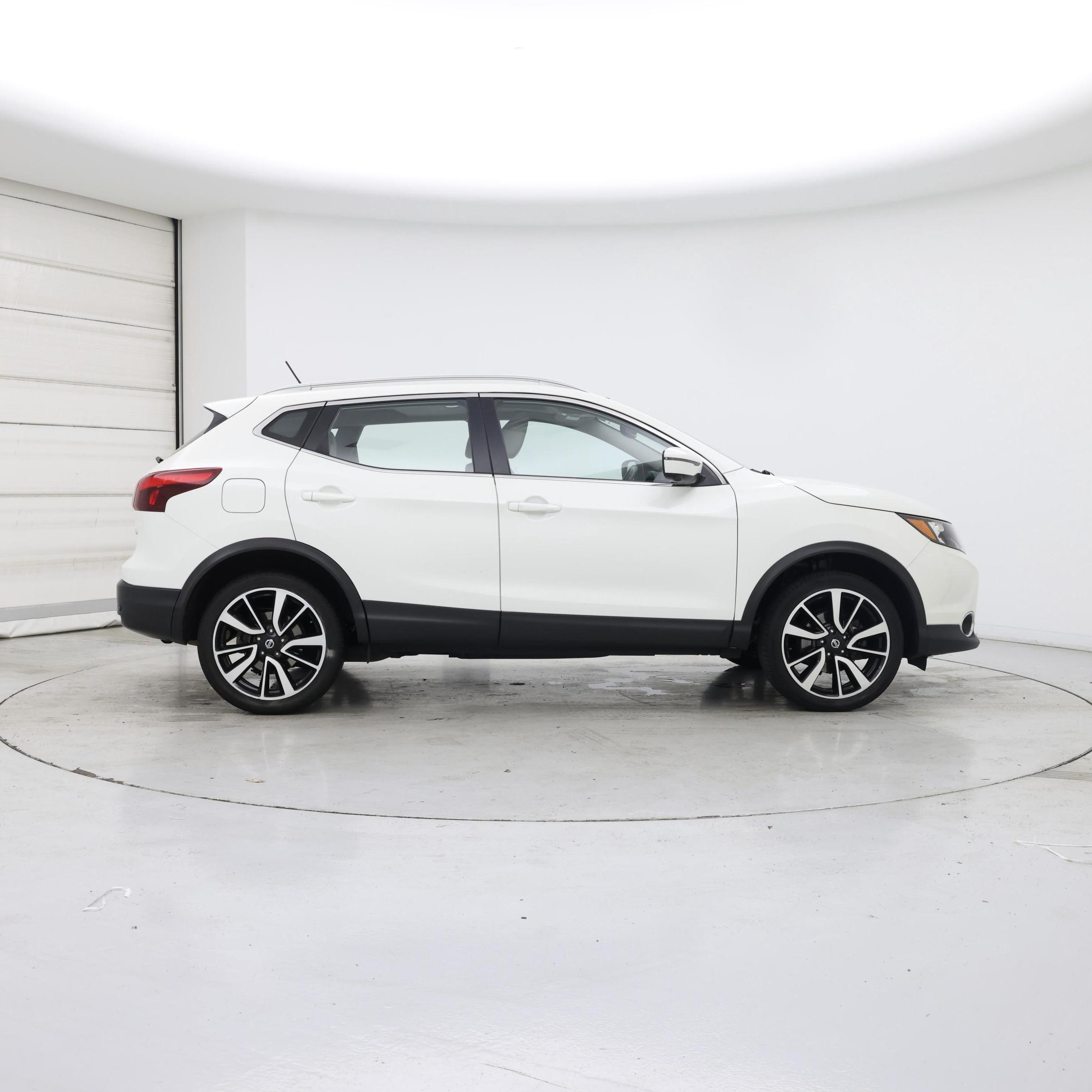 Thumbnail: 2019 Nissan Rogue Sport - 7