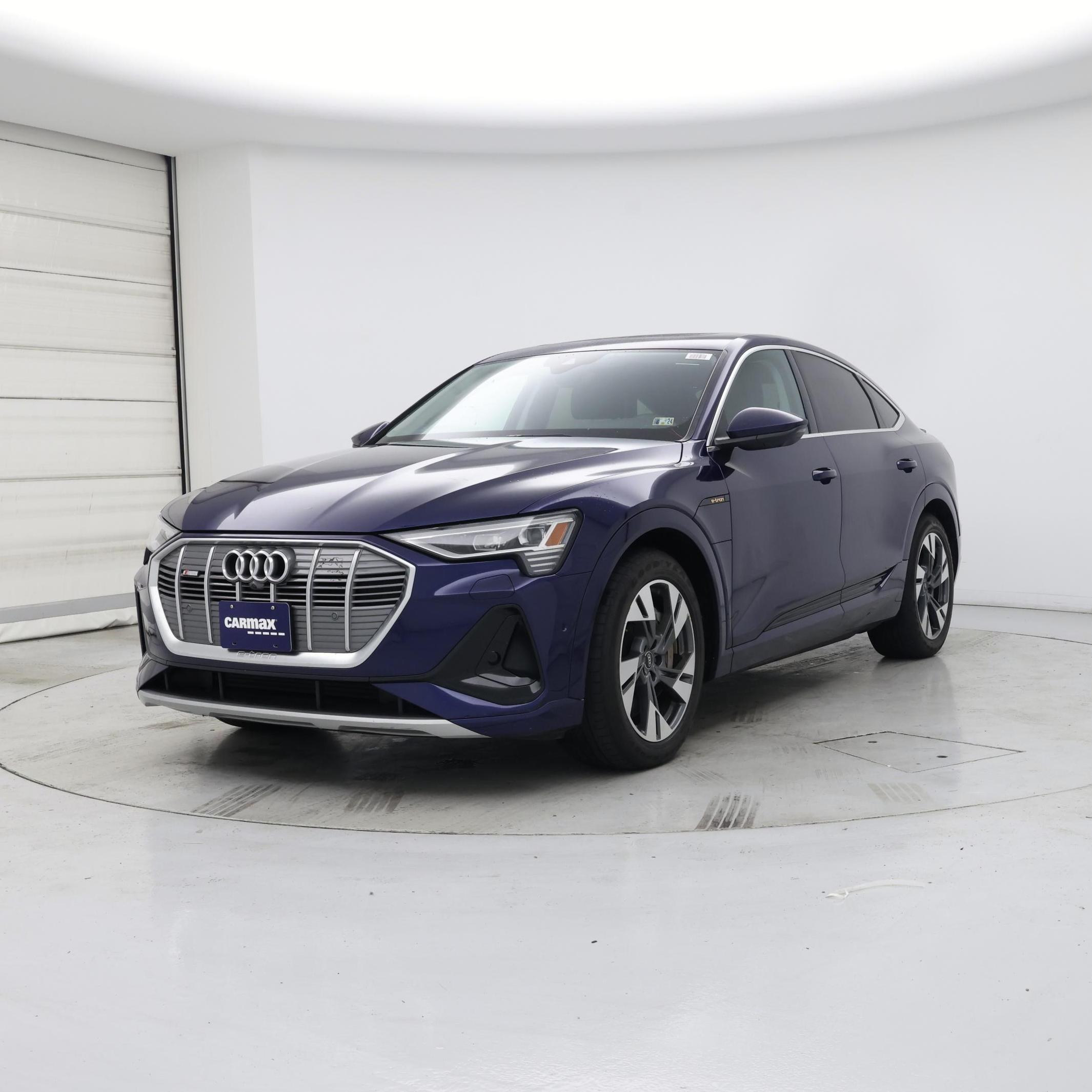 Thumbnail: 2021 Audi e-tron S - 4