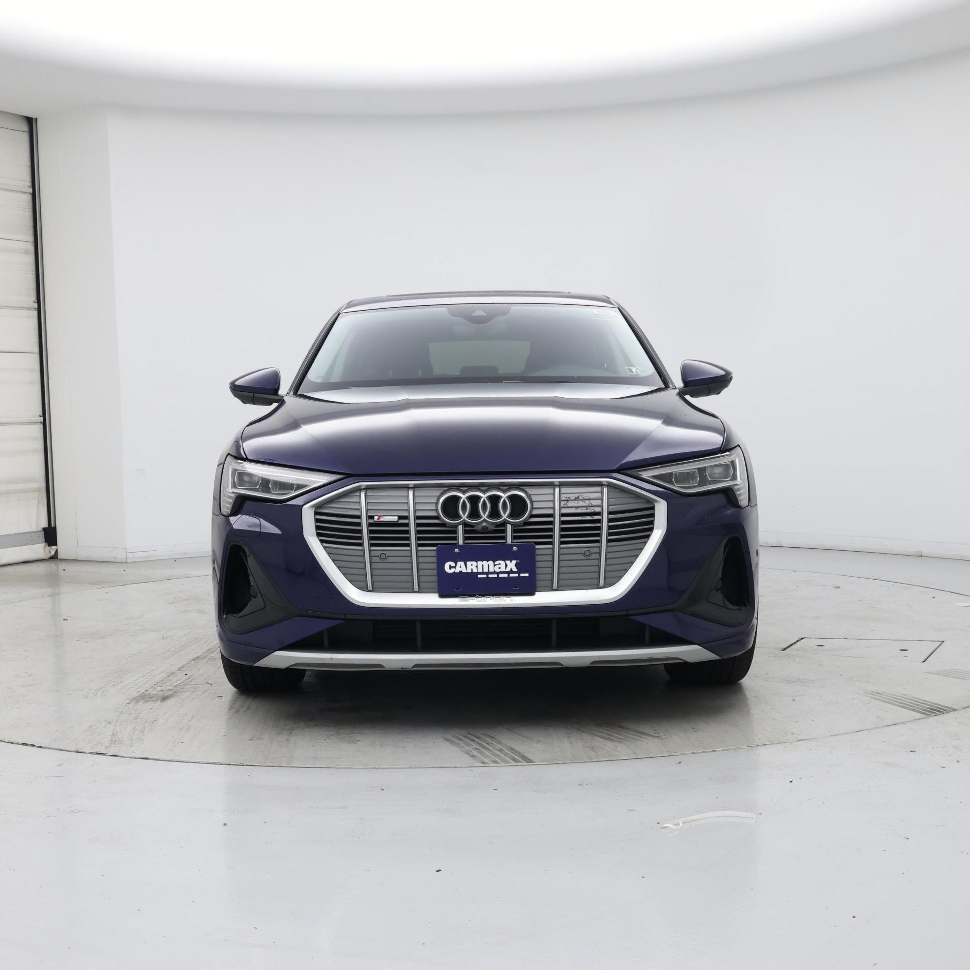 Thumbnail: 2021 Audi e-tron S - 5