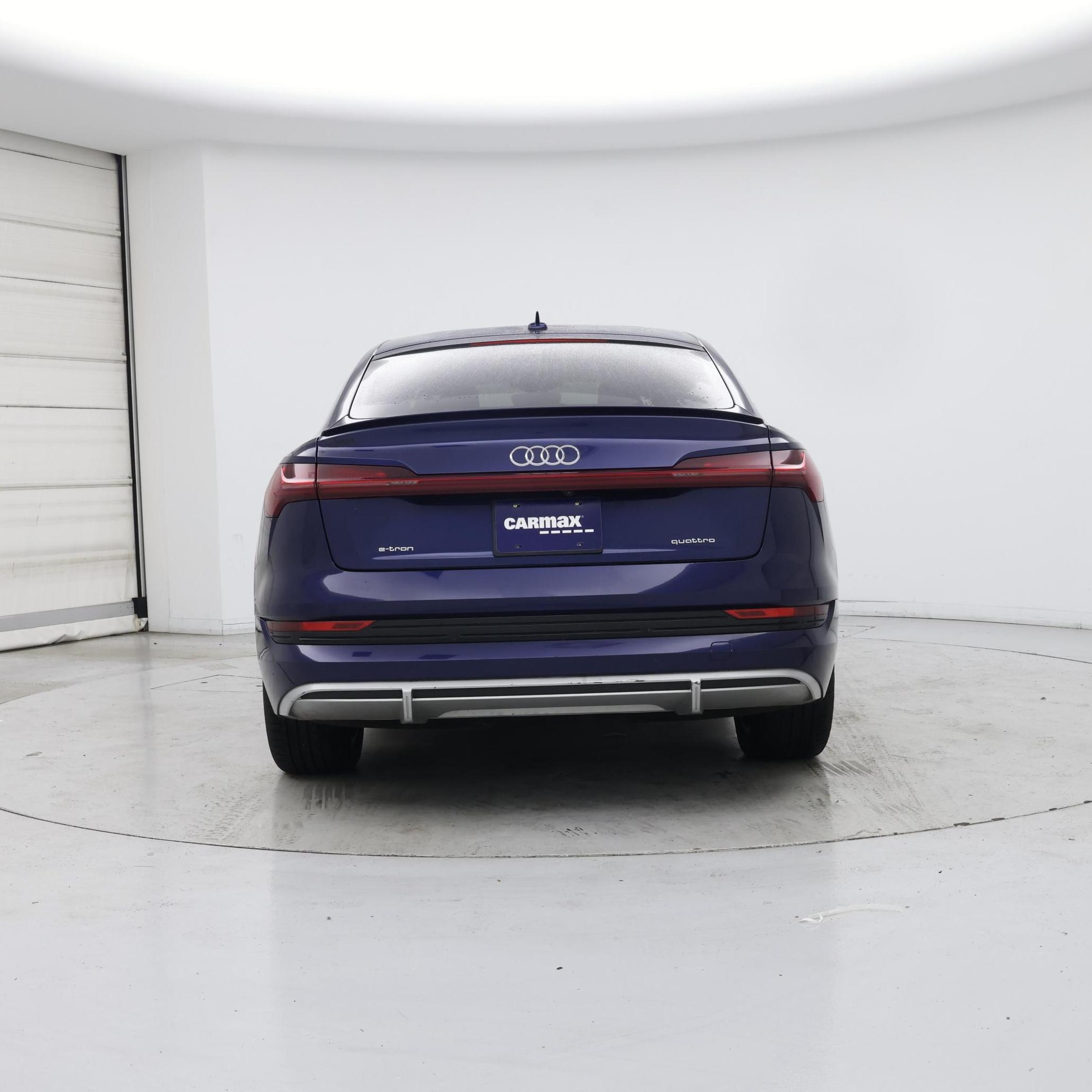 Thumbnail: 2021 Audi e-tron S - 6