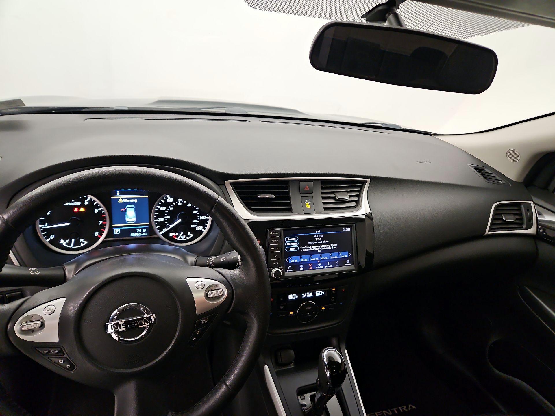 Thumbnail: 2019 Nissan Sentra - 9