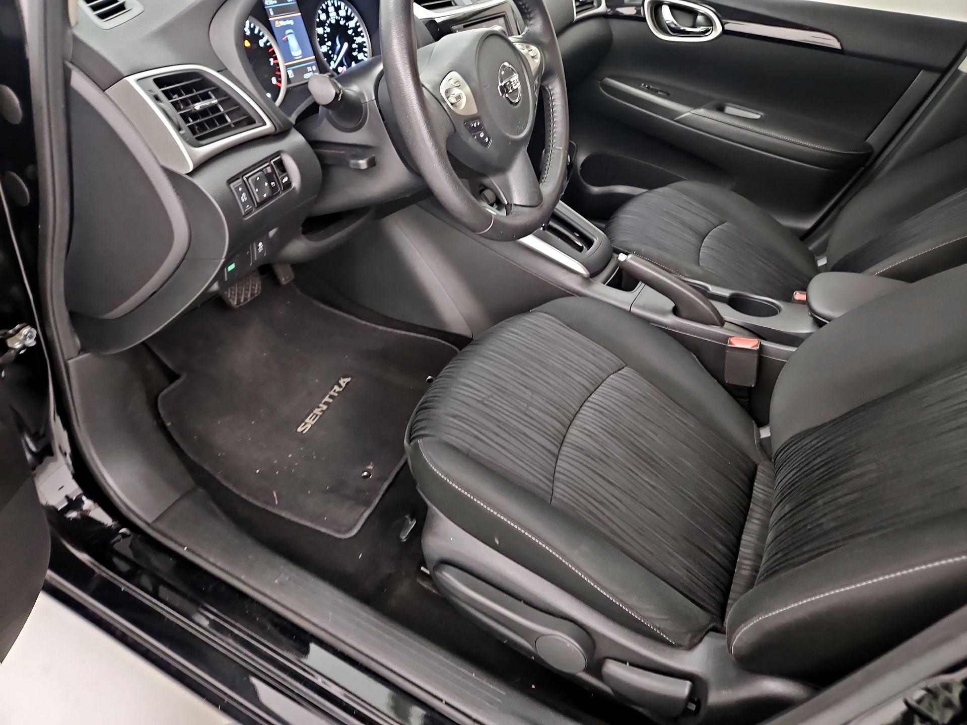 Thumbnail: 2019 Nissan Sentra - 11