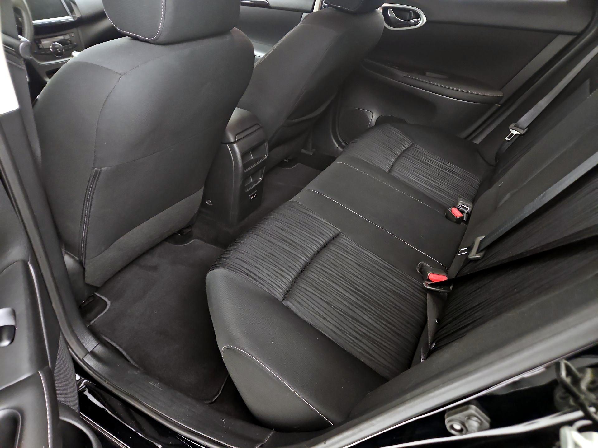 Thumbnail: 2019 Nissan Sentra - 19